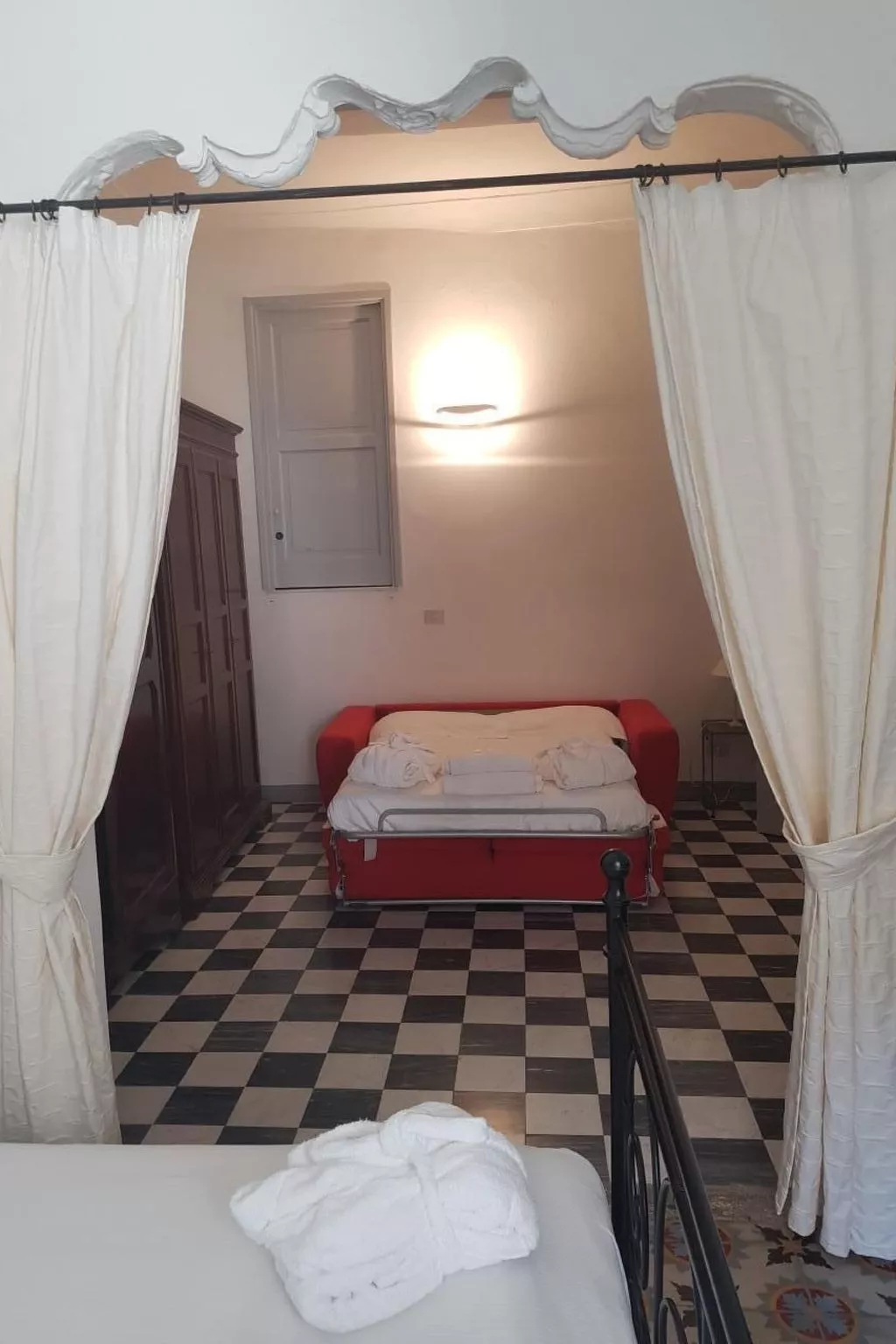 Ca di Ni - Vierzimmerwohnung-Drinnen