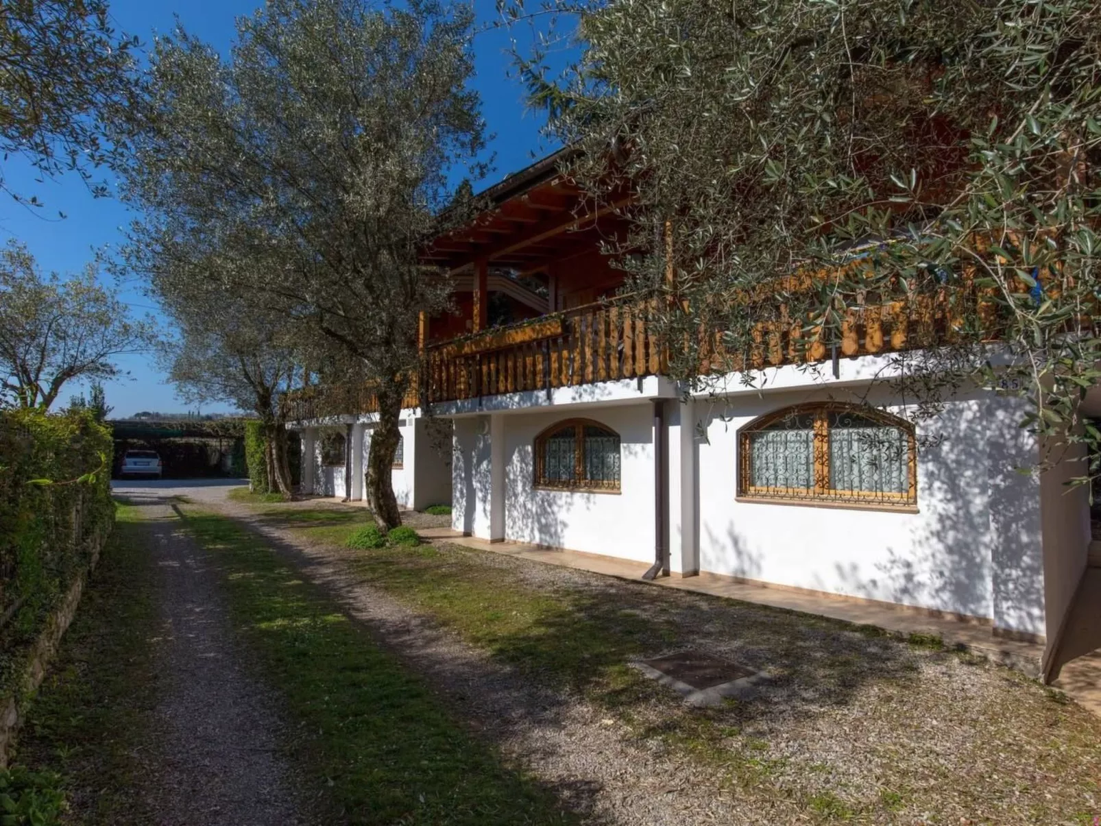 Cottage mit Terrasse-Image-tags.info