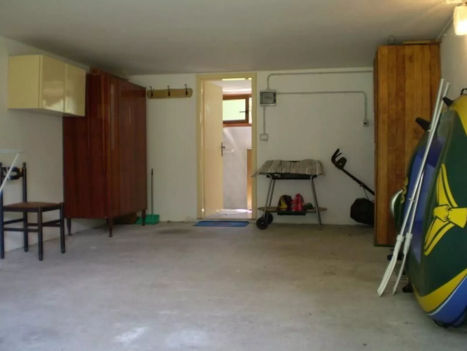 Freistehendes Haus mit Veranda mit Seeblick-Dedans