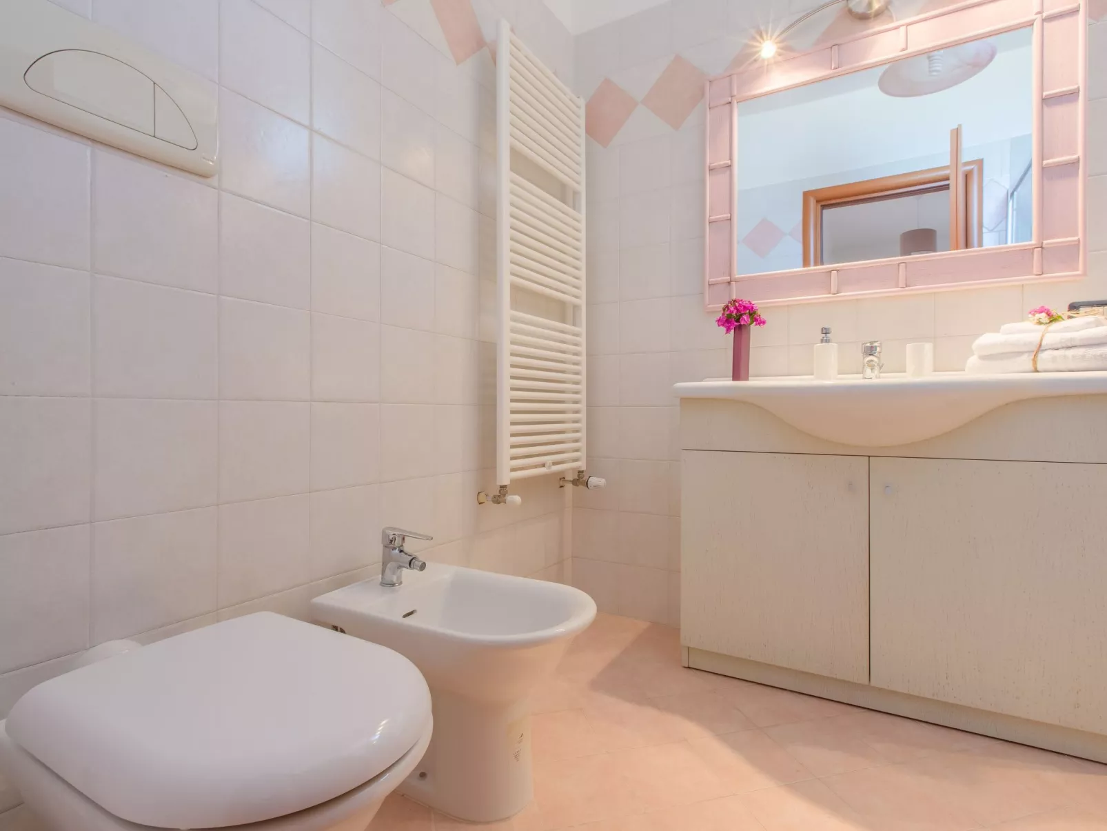 Die Wolke auf den Pedalen-Drinnen