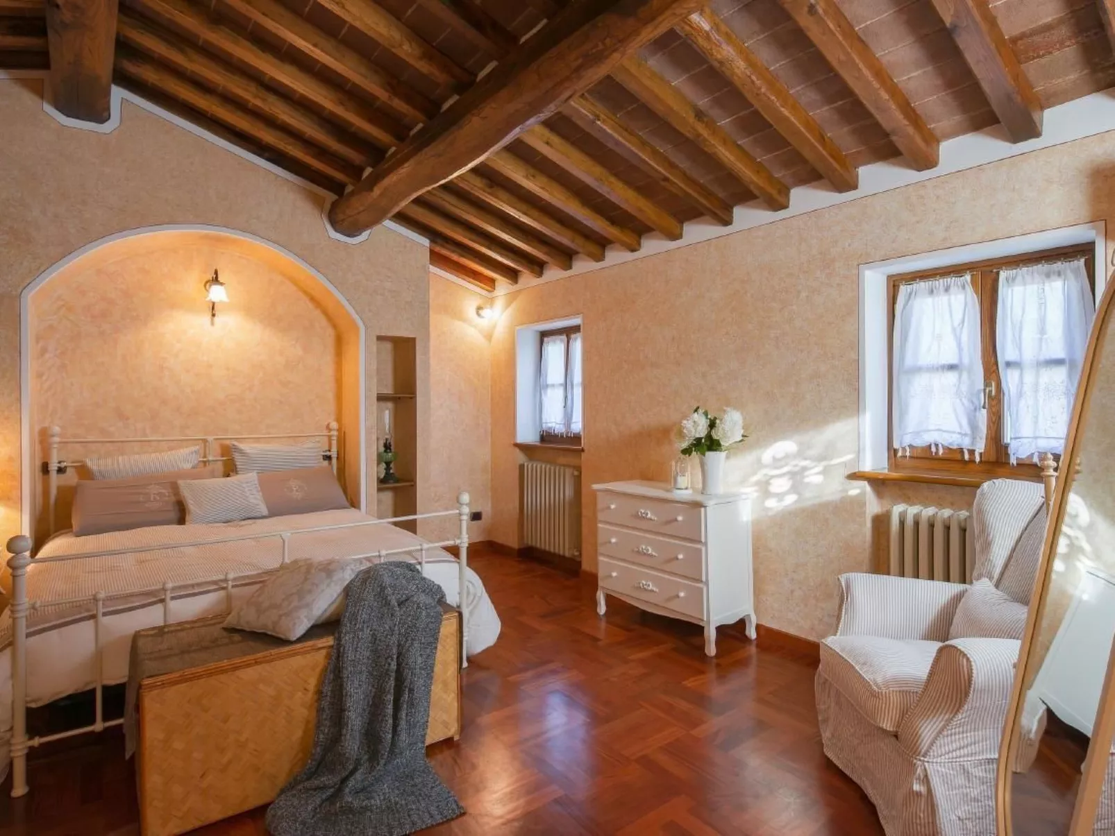 Wunderschöne Wohnung in Cortona mit Großer Terrasse-Inside