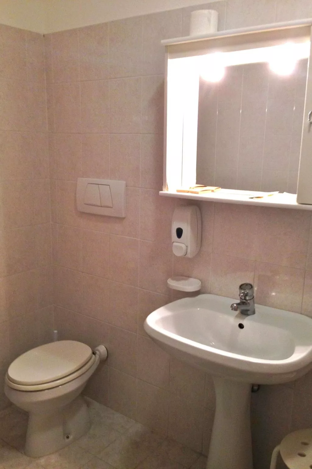 Drei-Zimmer-Wohnung für 4 Personen-Image-tags.info