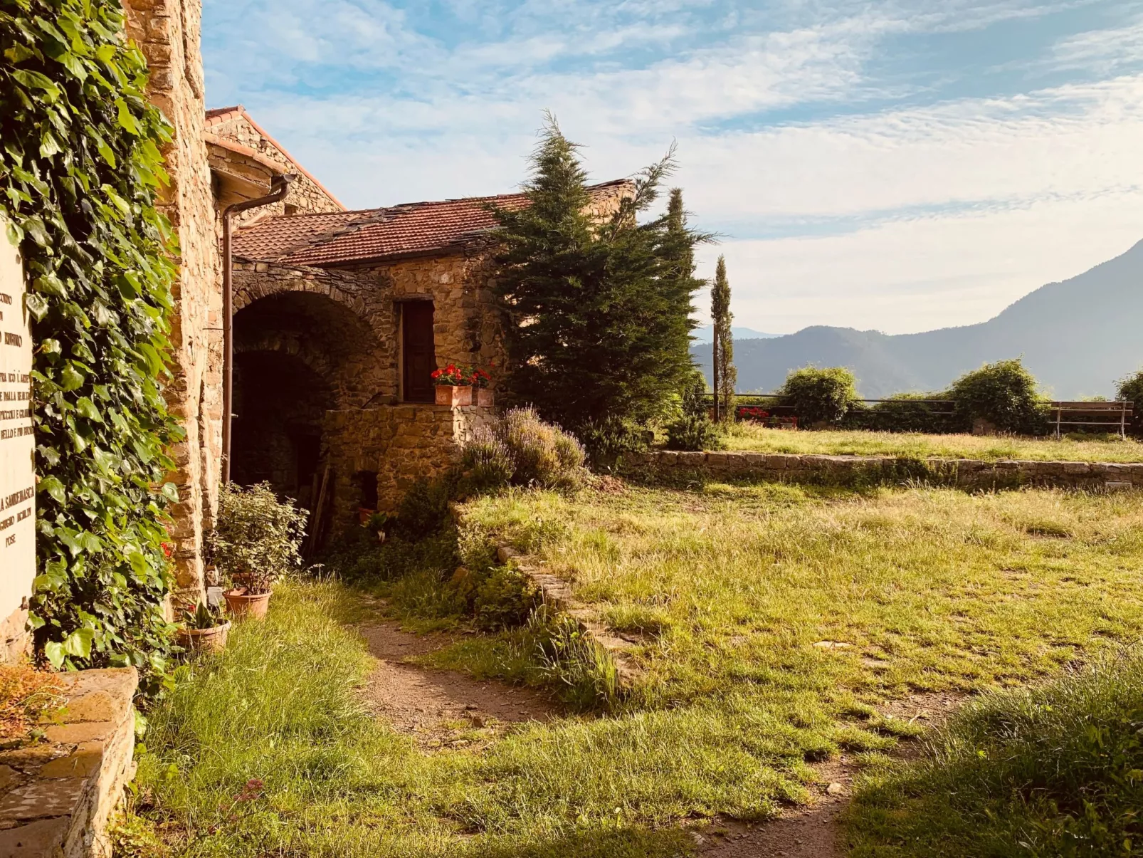 Für 4 Personen ca. 110 m&sup2; in Bajardo, Norditalien (Ligurien)-Inside