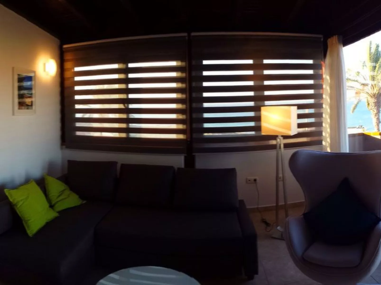 "Panorama" mit Wasserblick-Inside