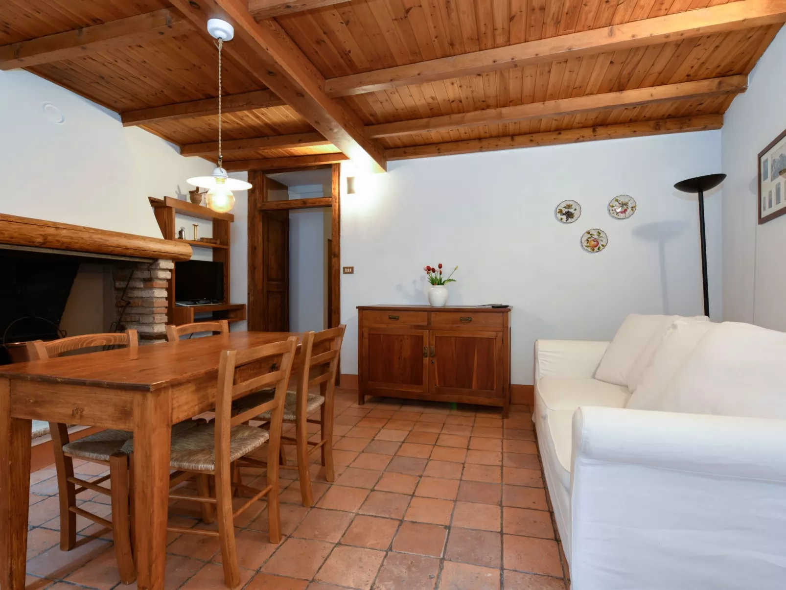 Wohnung Taverne-Inside