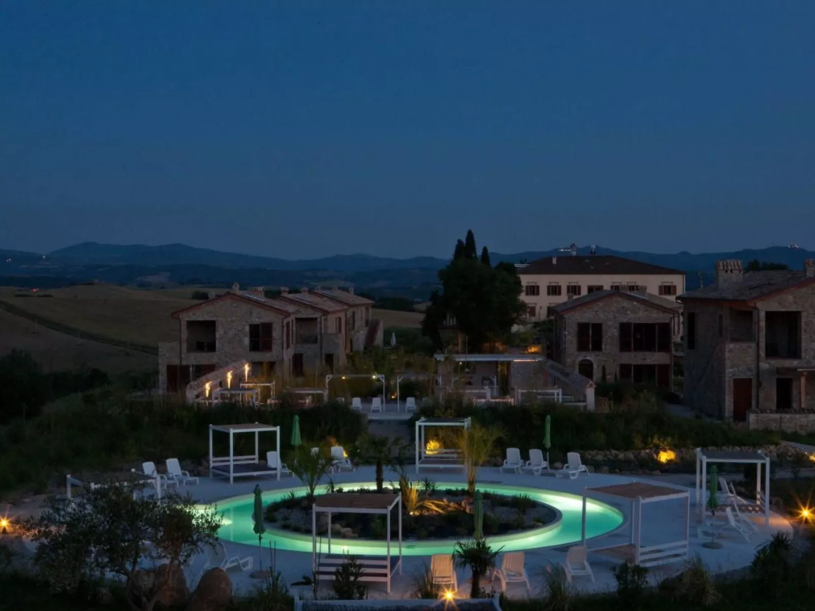 Wohnung "Villa Famiglia3" mit Pool-Drinnen