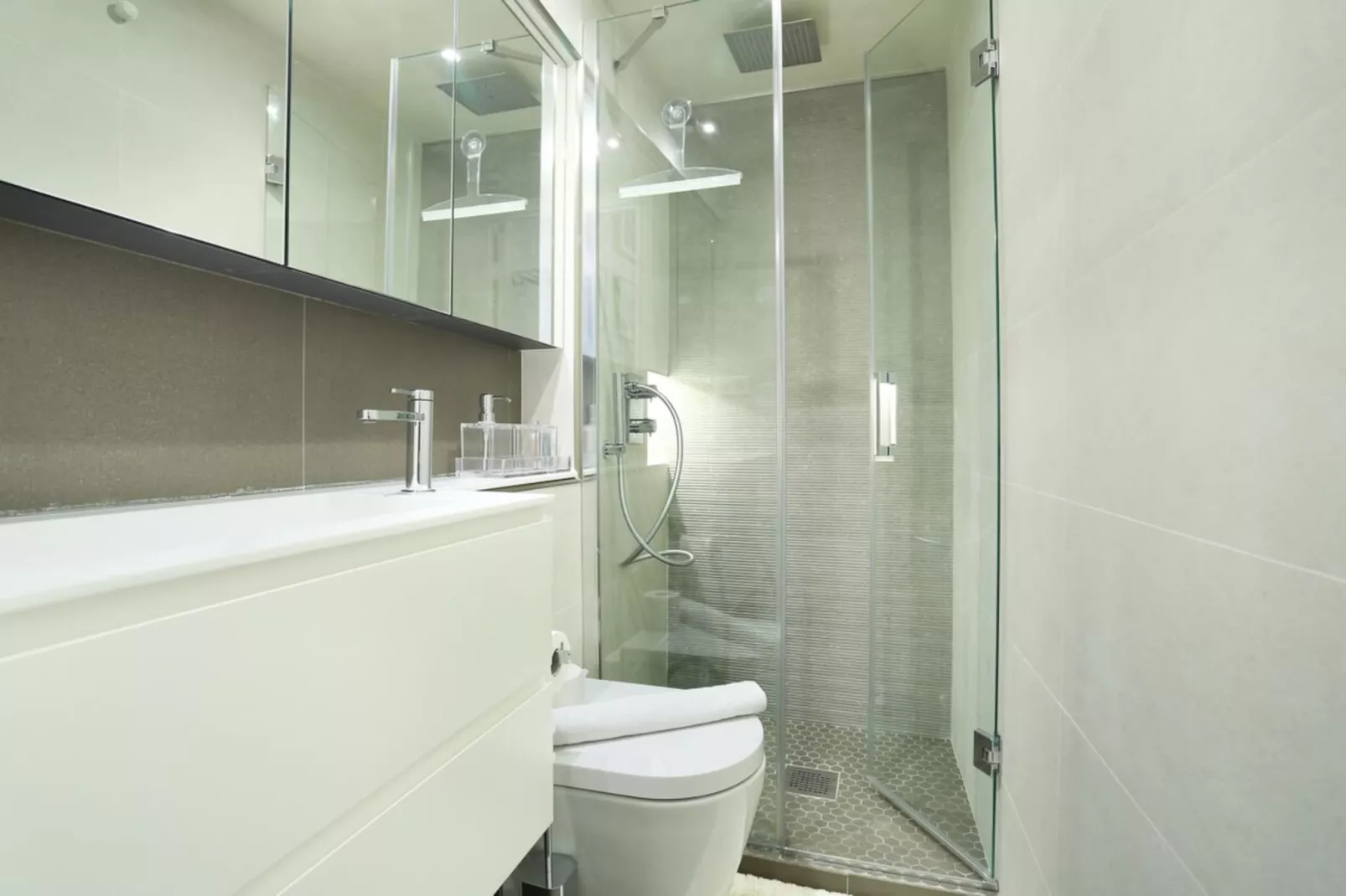 BOURG TIBOURG 1 NEW-Nicht zugeordnet