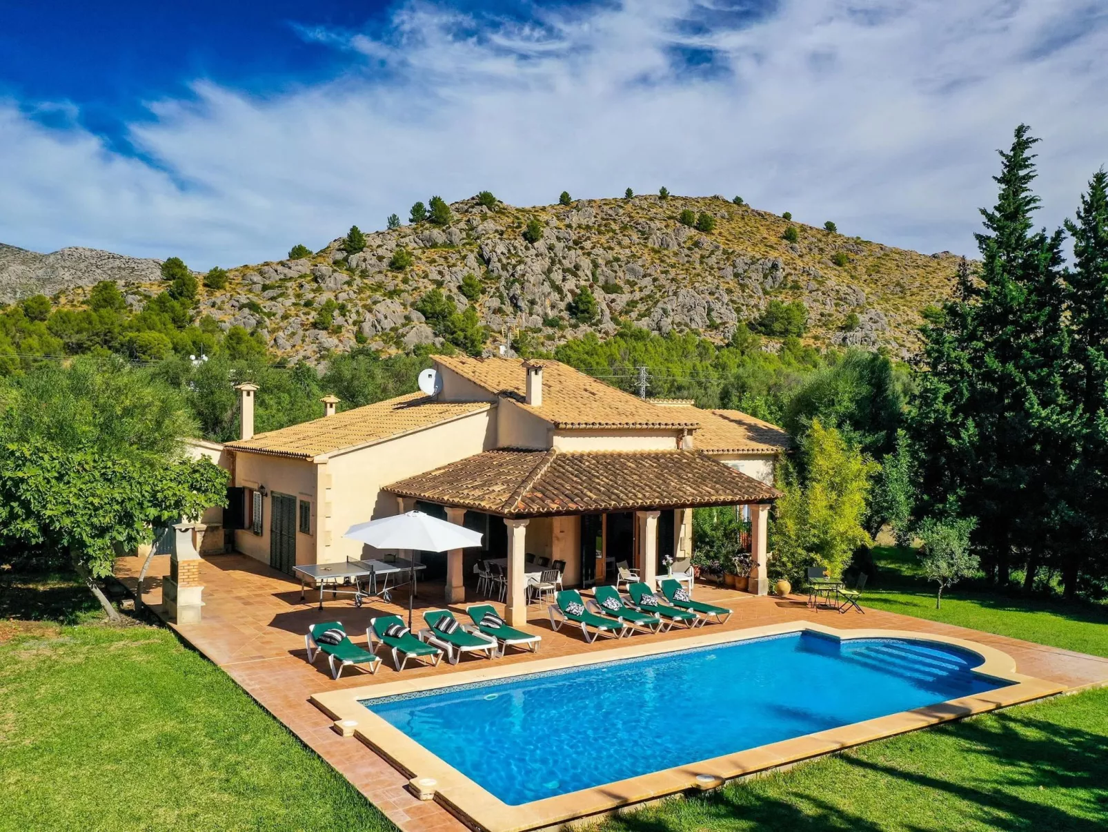 Schöne Villa für 8 Personen in der Nähe von Pollença-Inside