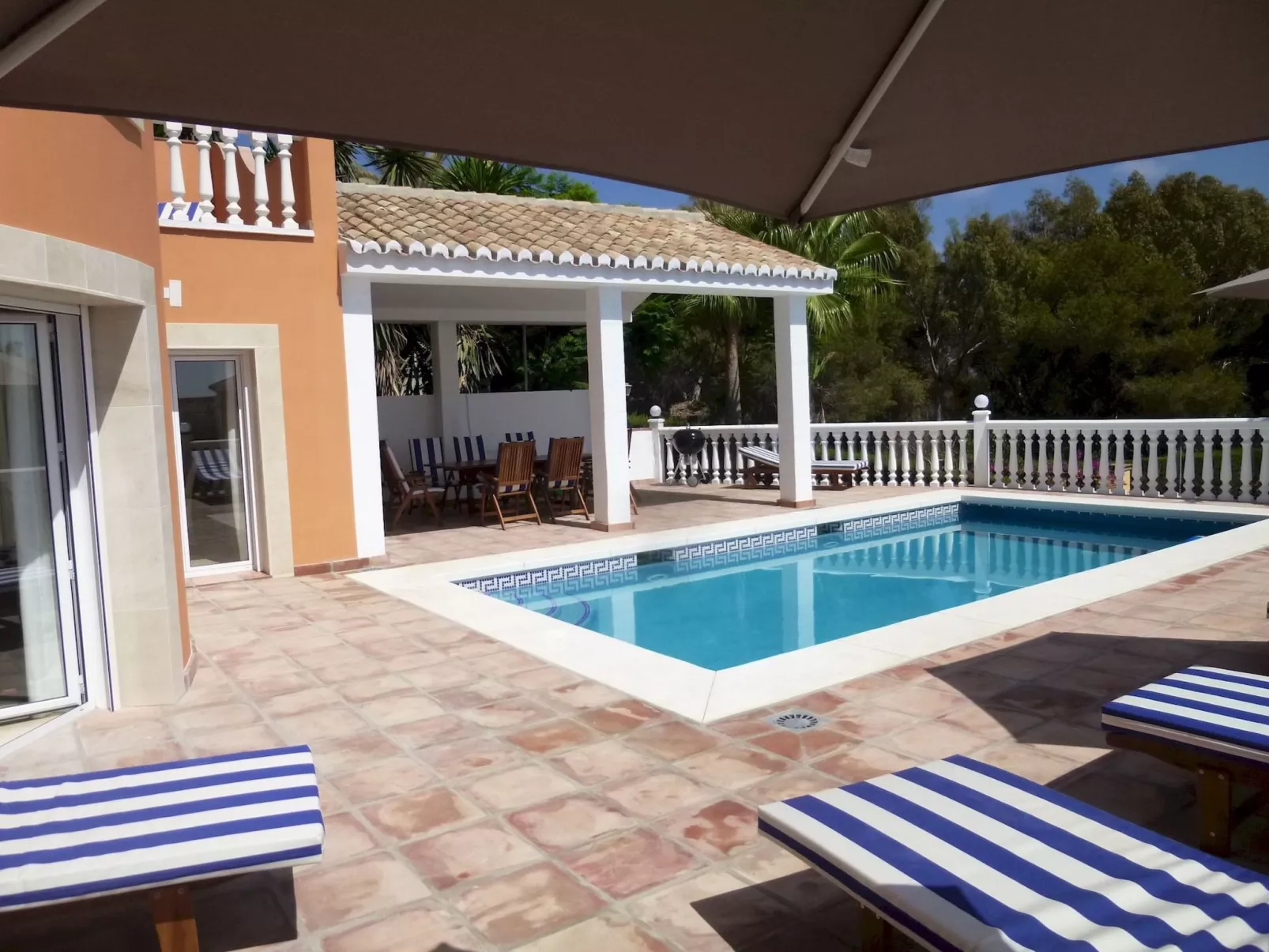 Ferienvilla mit Jacuzzi-Dehors