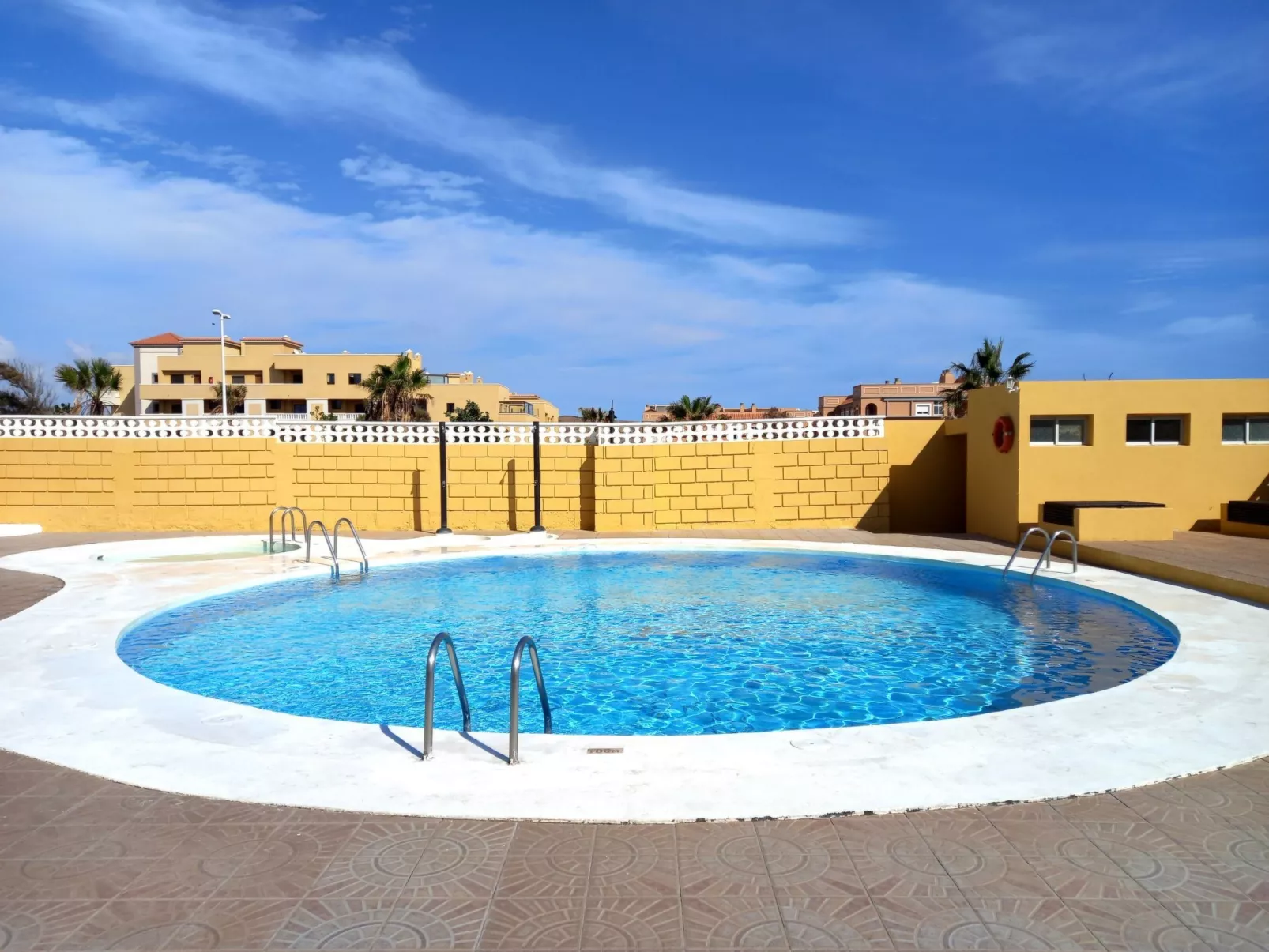 "Lagos de Miramar Deluxe-Inside