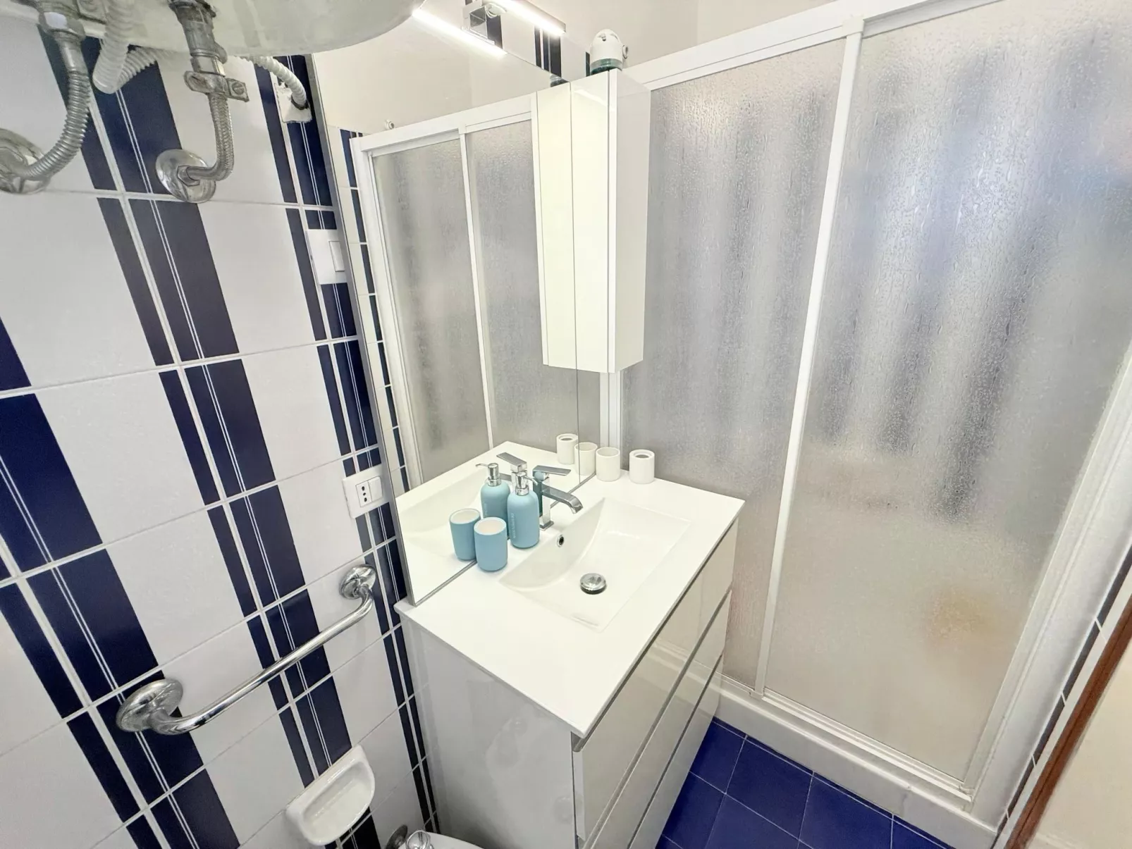 Hübsches Studio-Apartment 250 m vom Meer entfernt, direkt im Zentrum-Dedans