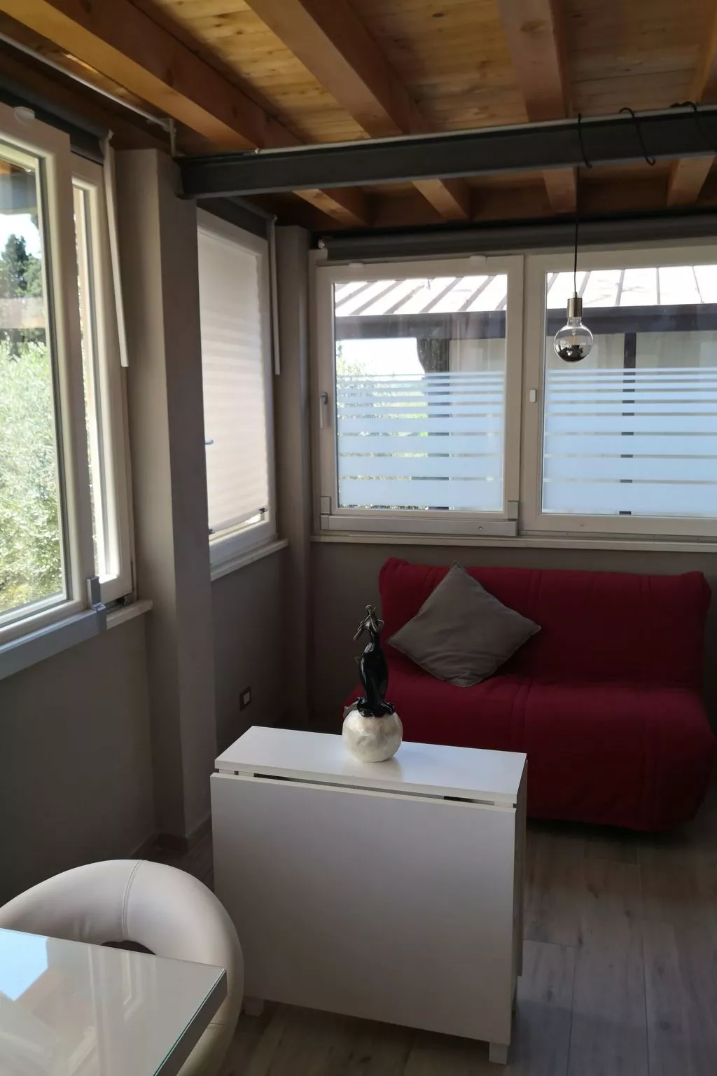 Freifläche mit direktem Zugang zum Strand-Drinnen