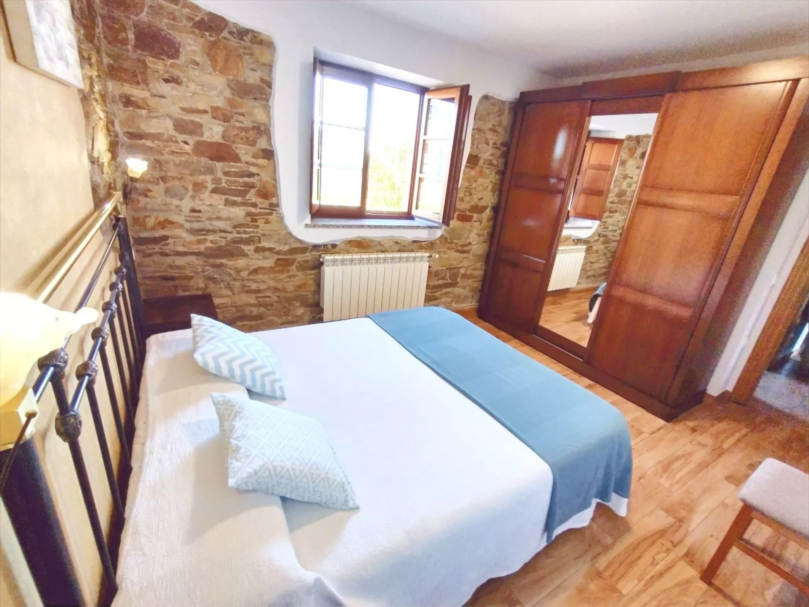 Ländlicher Bauernhof "Apartamentos Navalin 2"-Dedans