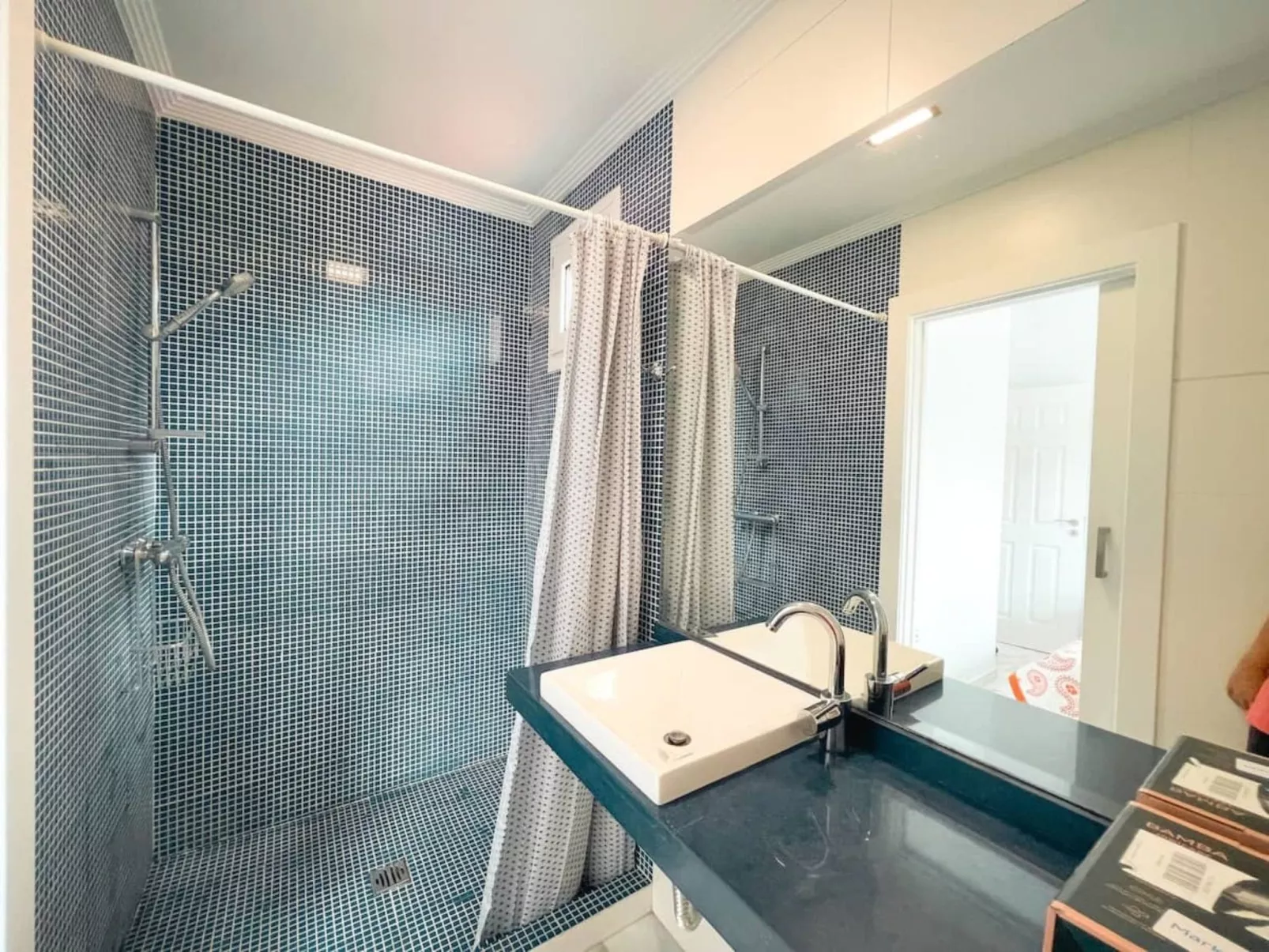 Villa für 12 Pers. mit Grill und privatem Schwimmbad-Inside