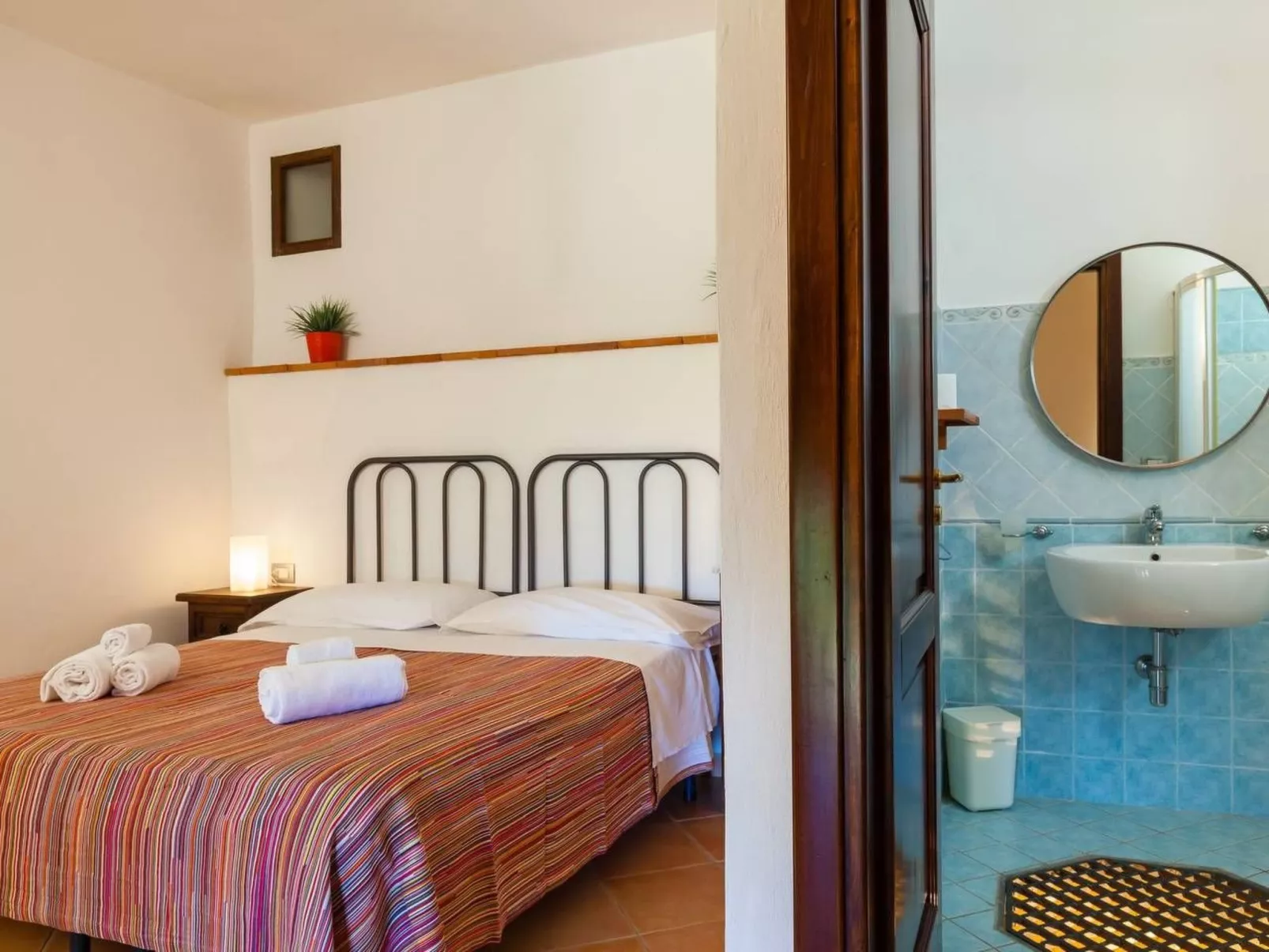 Il Pozzo - Zwei-Zimmer-Wohnung - 1 Schlafzimmer - 1 Badezimmer - Wohnküche - in-Image-tags.info