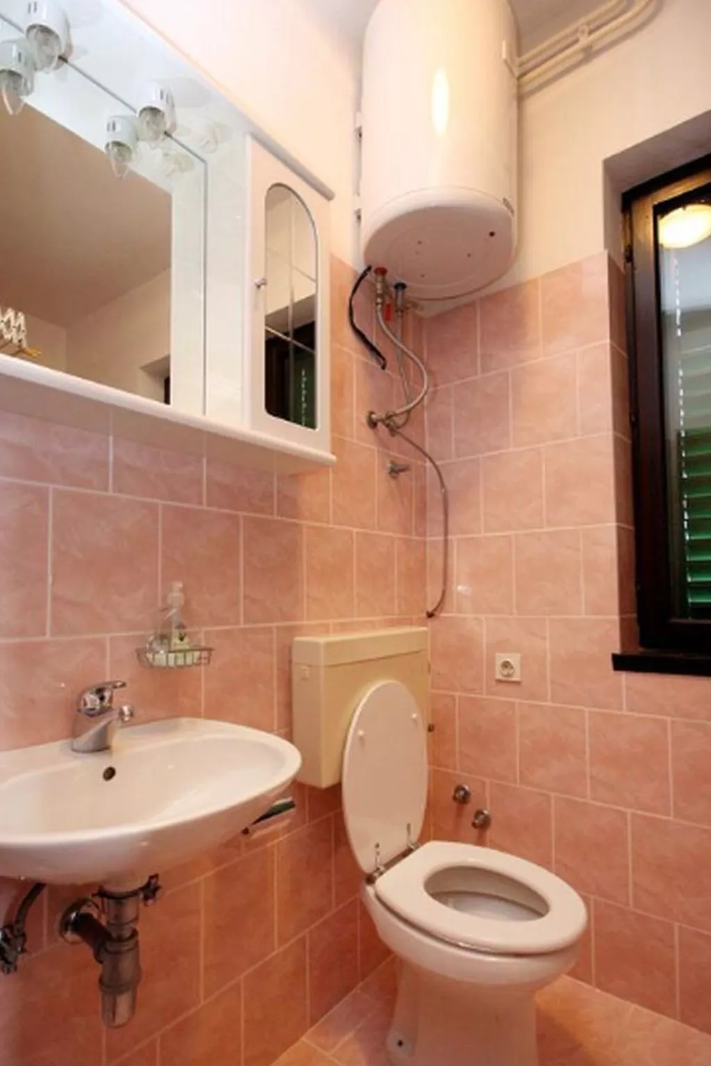 Studio apartman Blazevic 01 (1 kat)-Image-tags.info