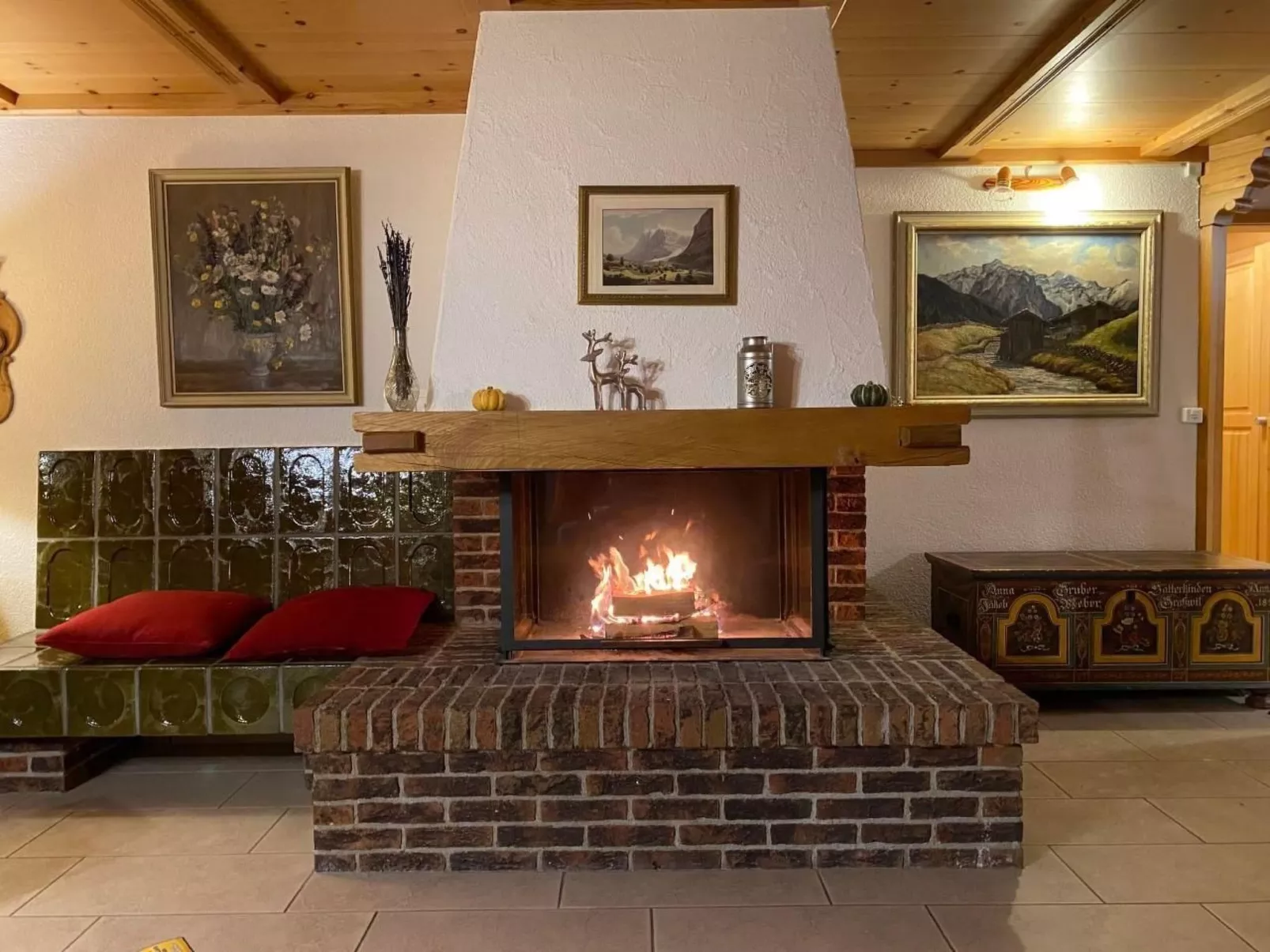 Chalet Bärefalli-Dedans