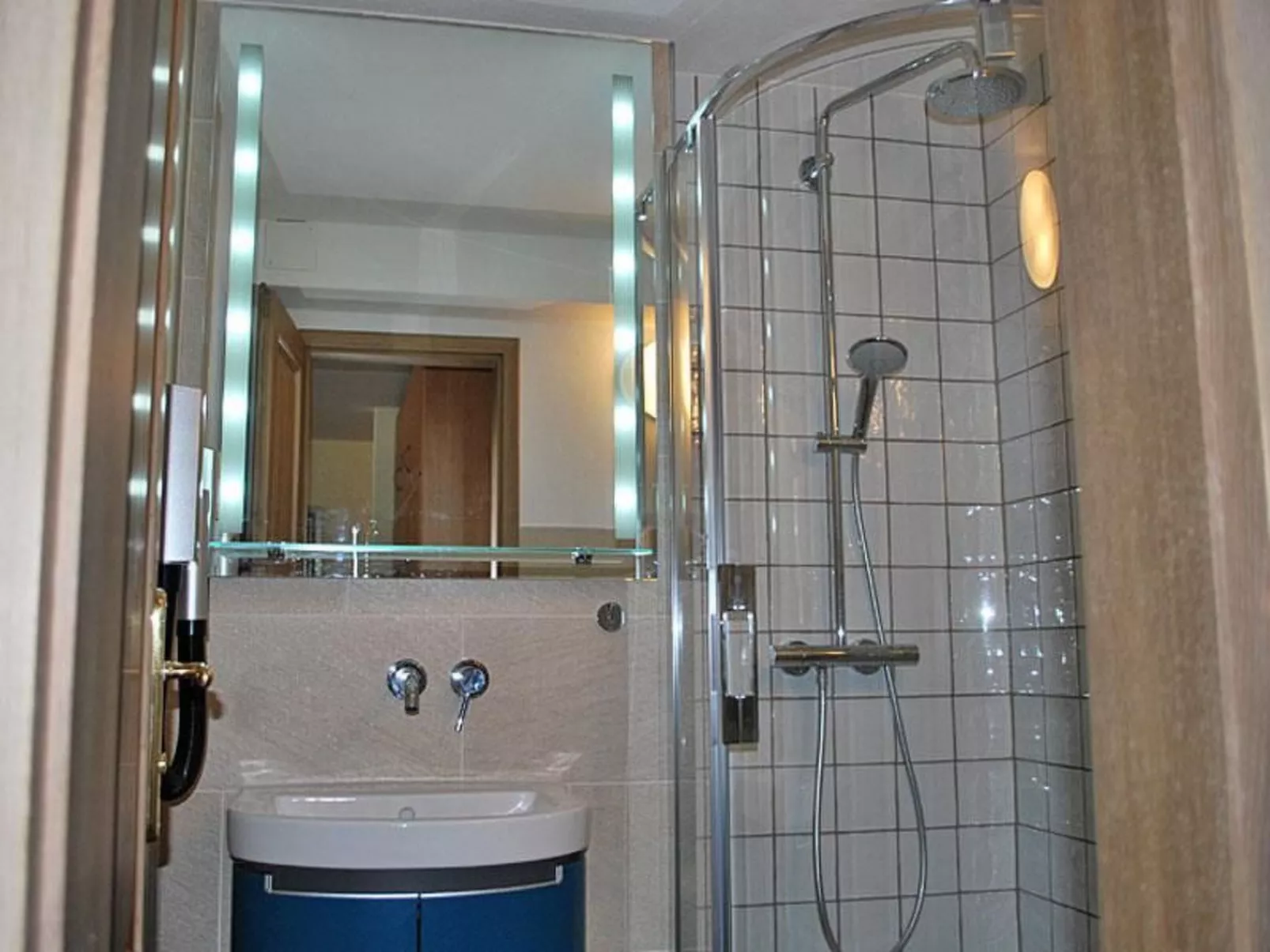 Bodmihus 2 Personen-Drinnen