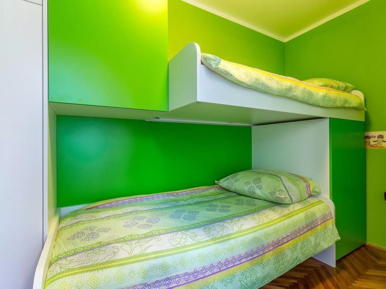 "Luis" mit Privatparkplatz - Dedans