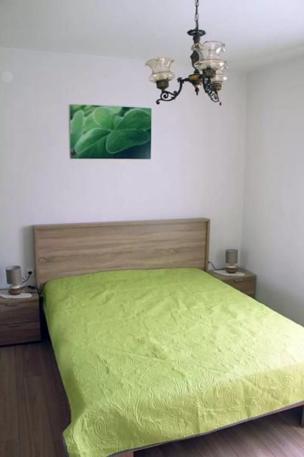 Wohnung im ersten Stock mit Blick aufs Wasser-Drinnen