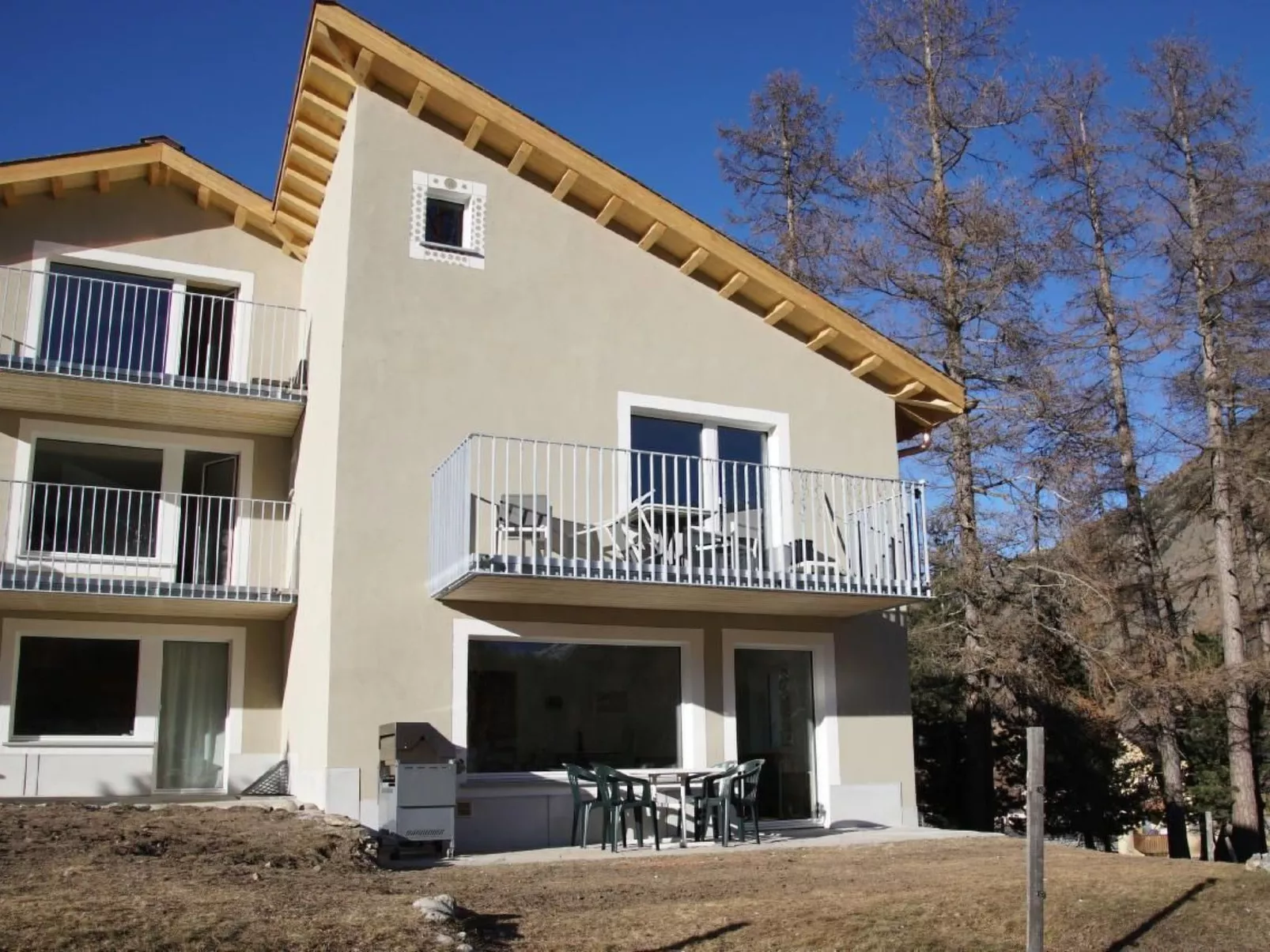 Chesa Clavadels-Inside