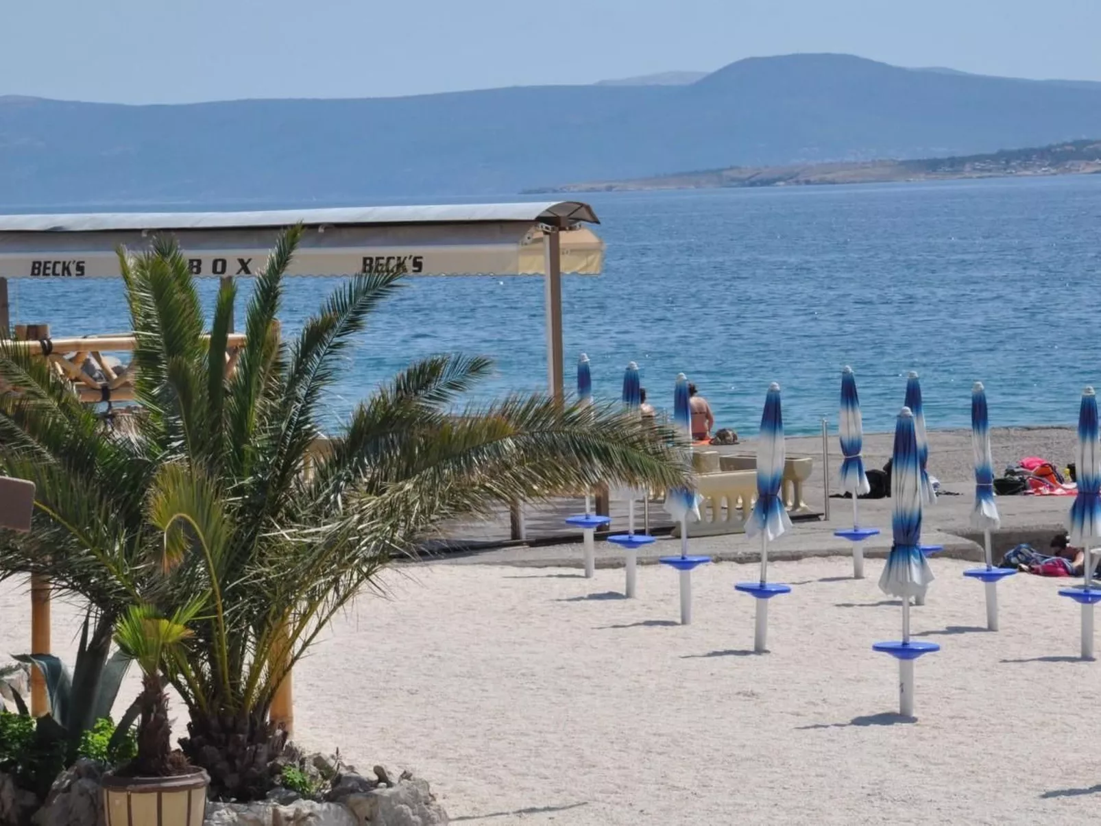 Wohnung mit Balkon und Meerblick-Image-tags.info