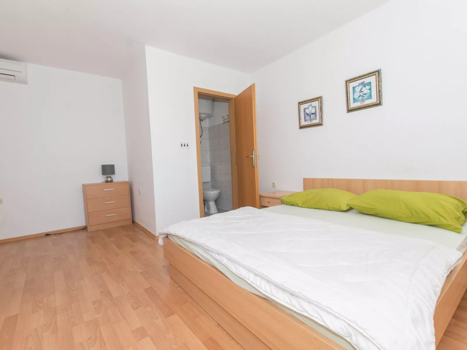 Ozzi mit privatem Pool-Image-tags.info