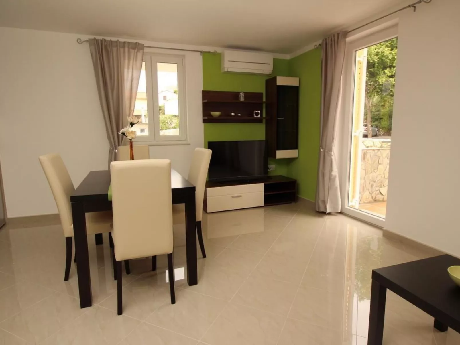 Gorica II A2+2 br.2-Dedans