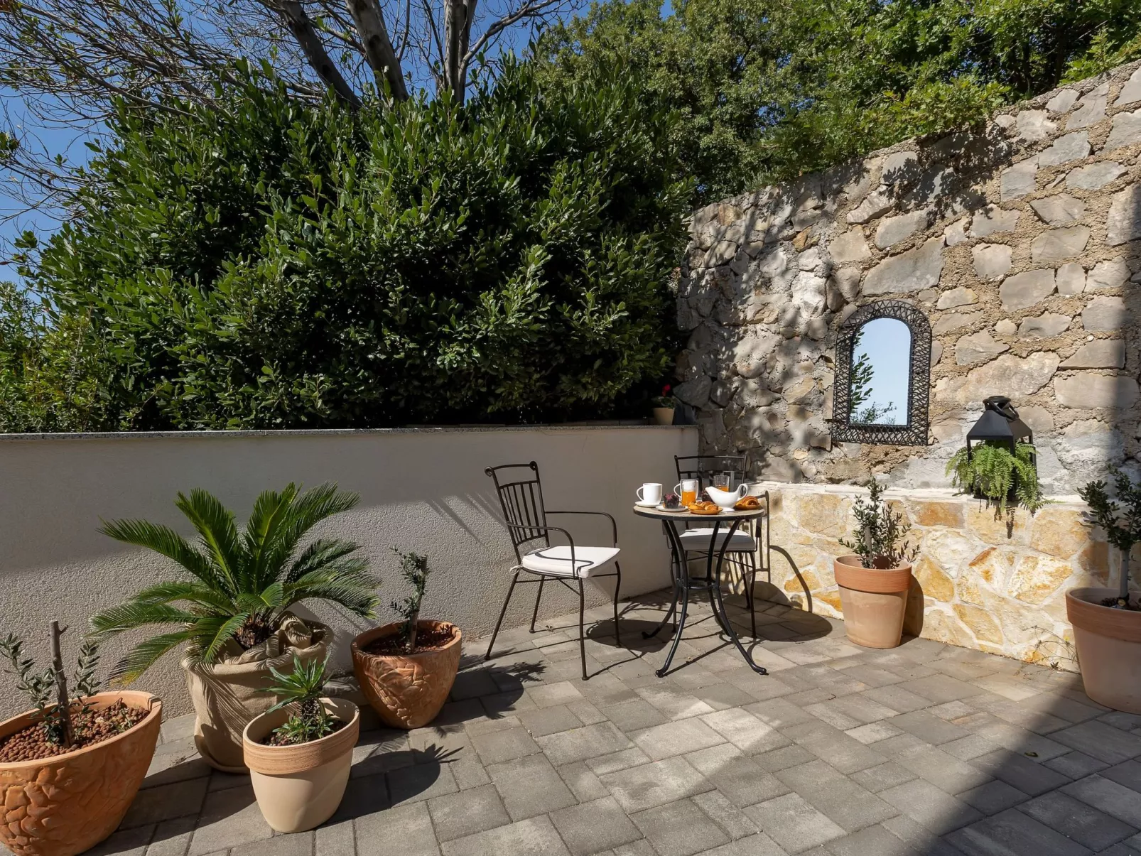 Villa inmitten der Natur in ruhiger Lage-Outside