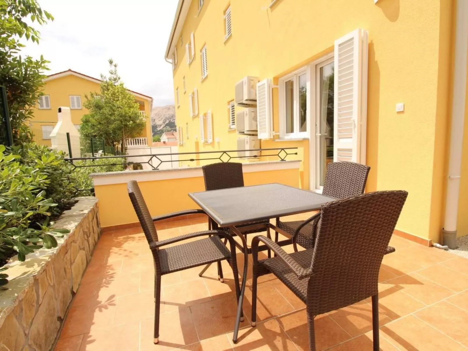 Gorica II A2+2 br.3-Dedans