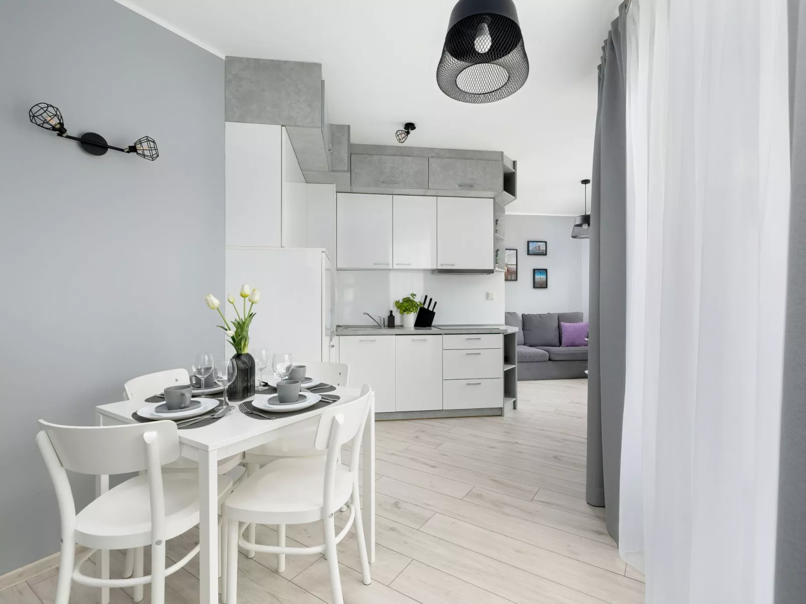 Apartment Ambria III-Image-tags.info