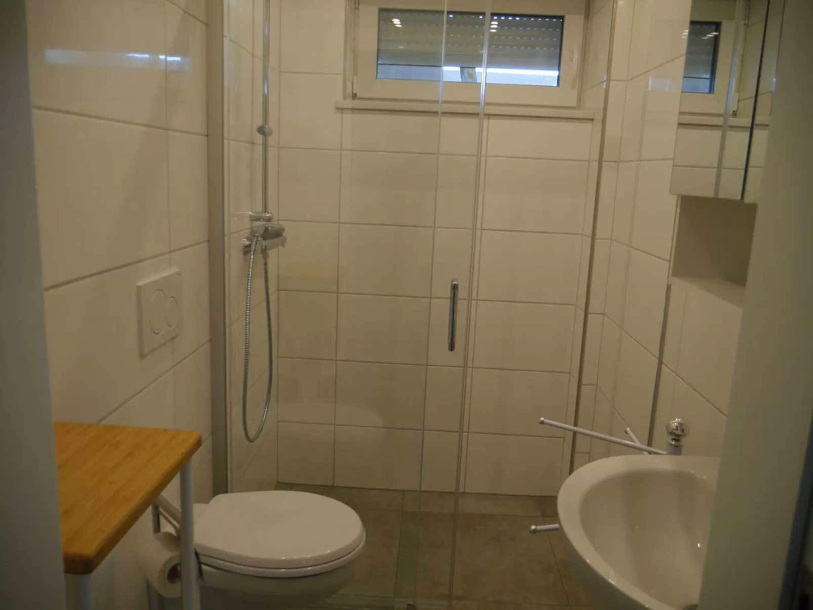 In Fedderwardersiel mit Terrasse-Drinnen