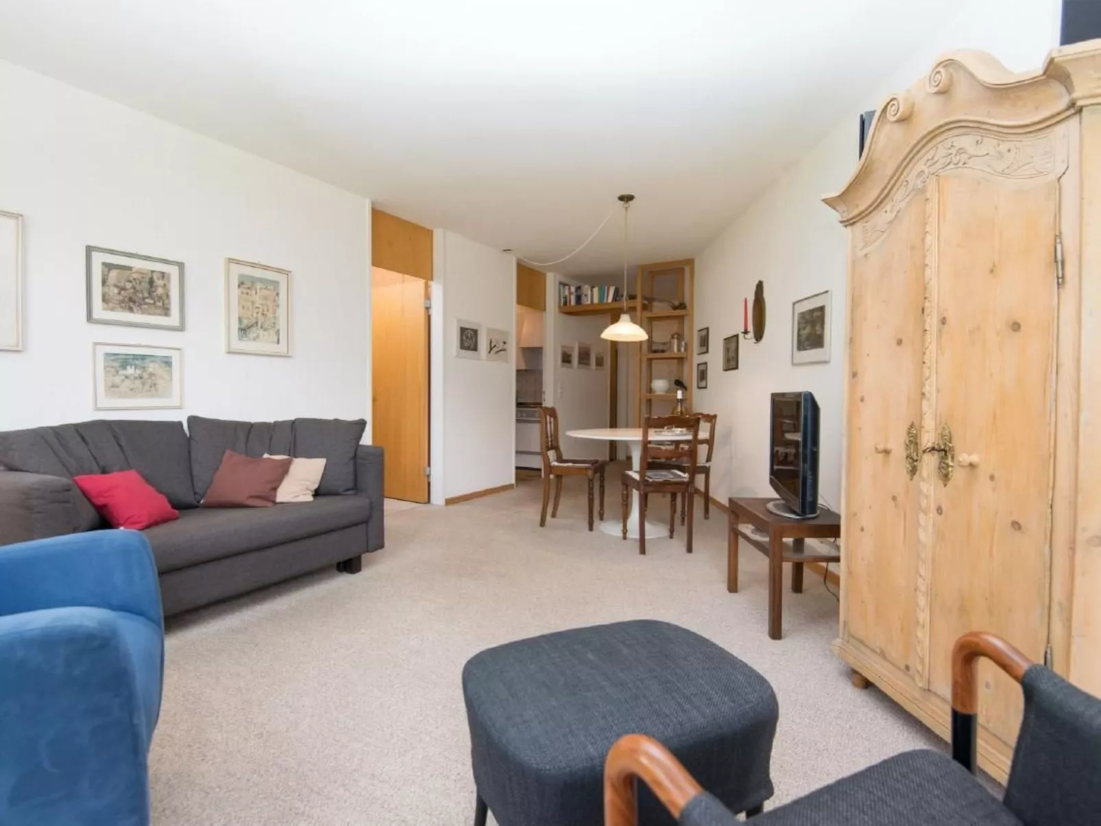 Chesa Engiadina-Drinnen