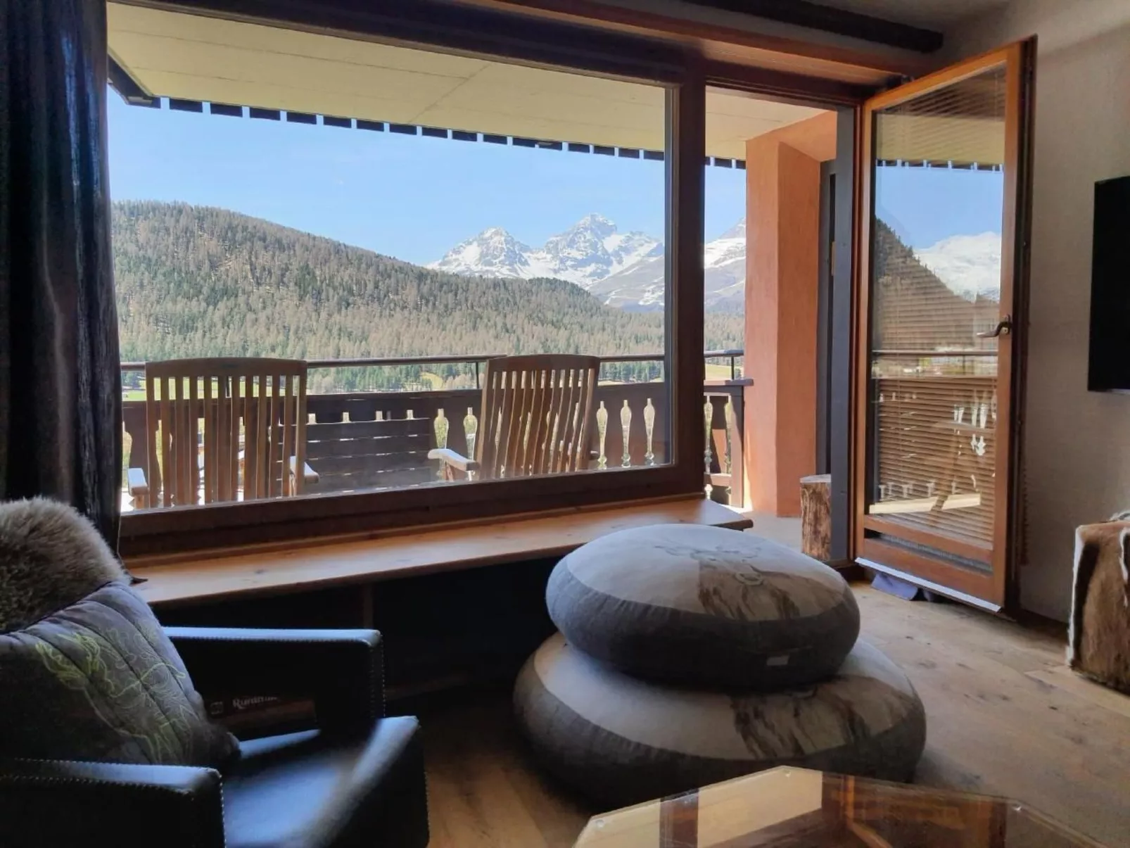 Chesa Furtüna-Drinnen