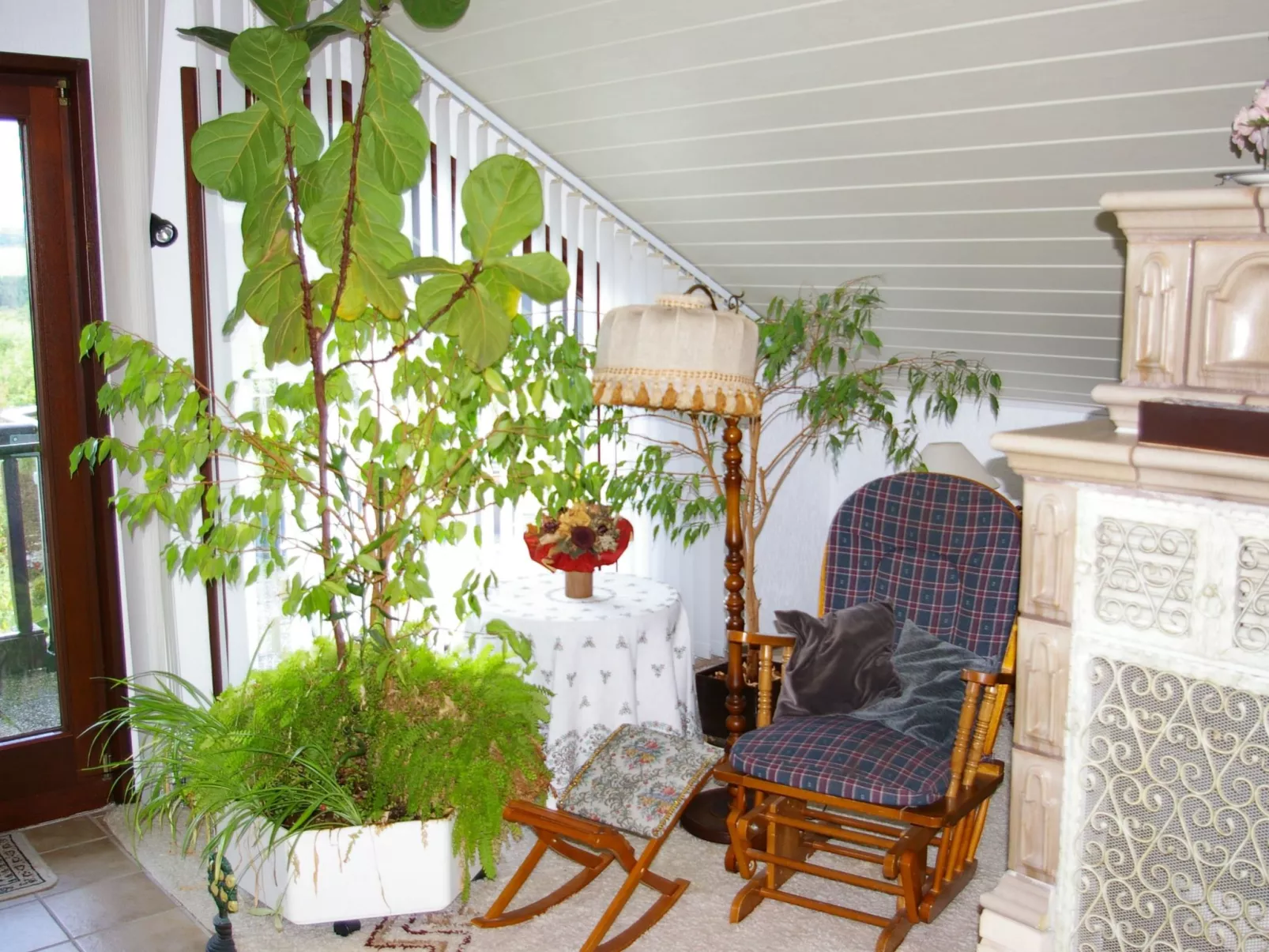 Komfortable Ferienwohnung in Waldnähe-Drinnen