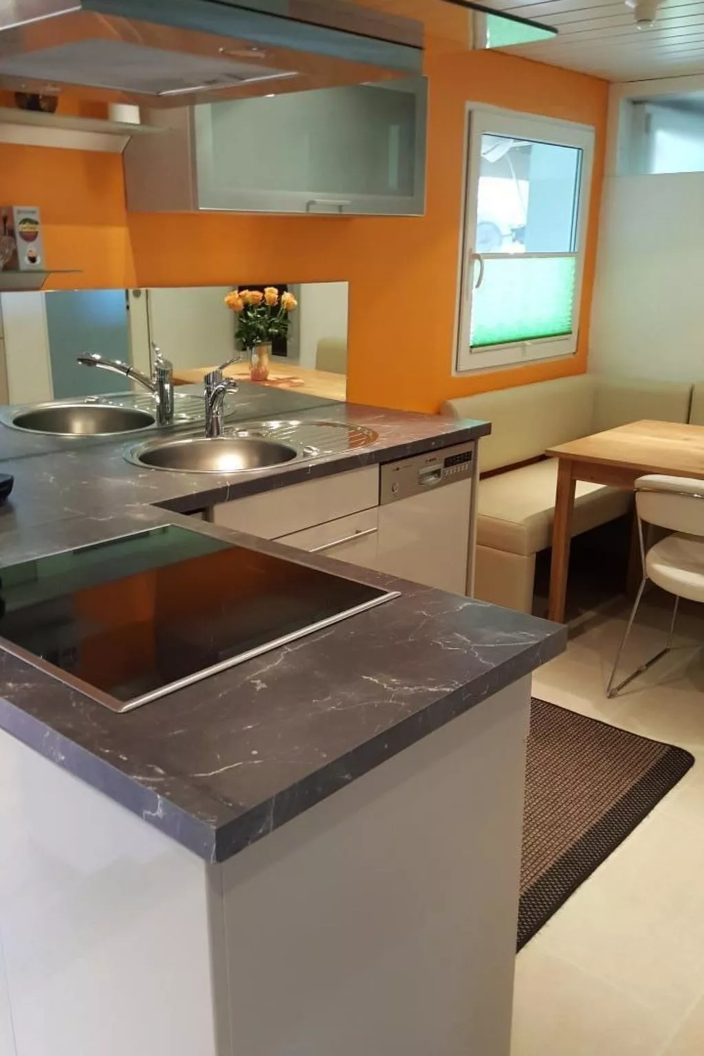 Moderne Ferienwohnung-Dedans