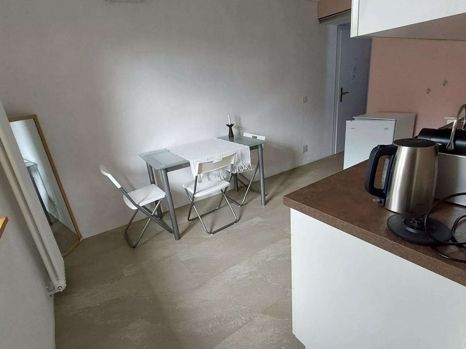 Giselas Ruheplatz-Drinnen