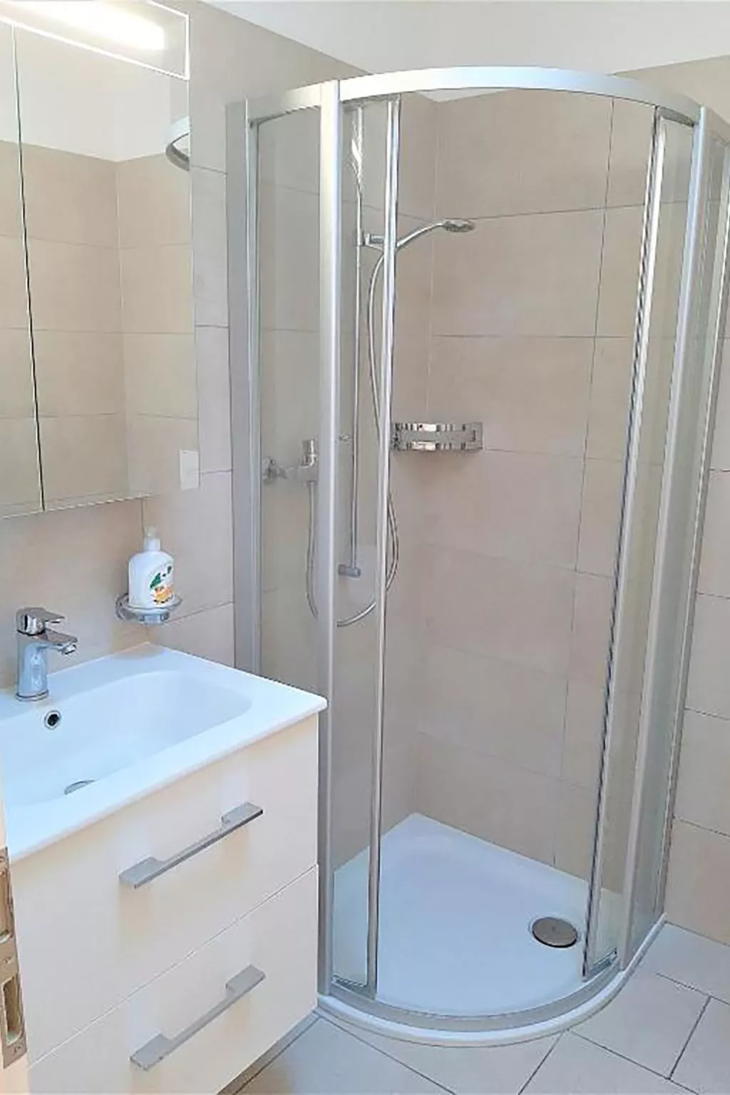 Wohnheim San Giulio-Image-tags.info