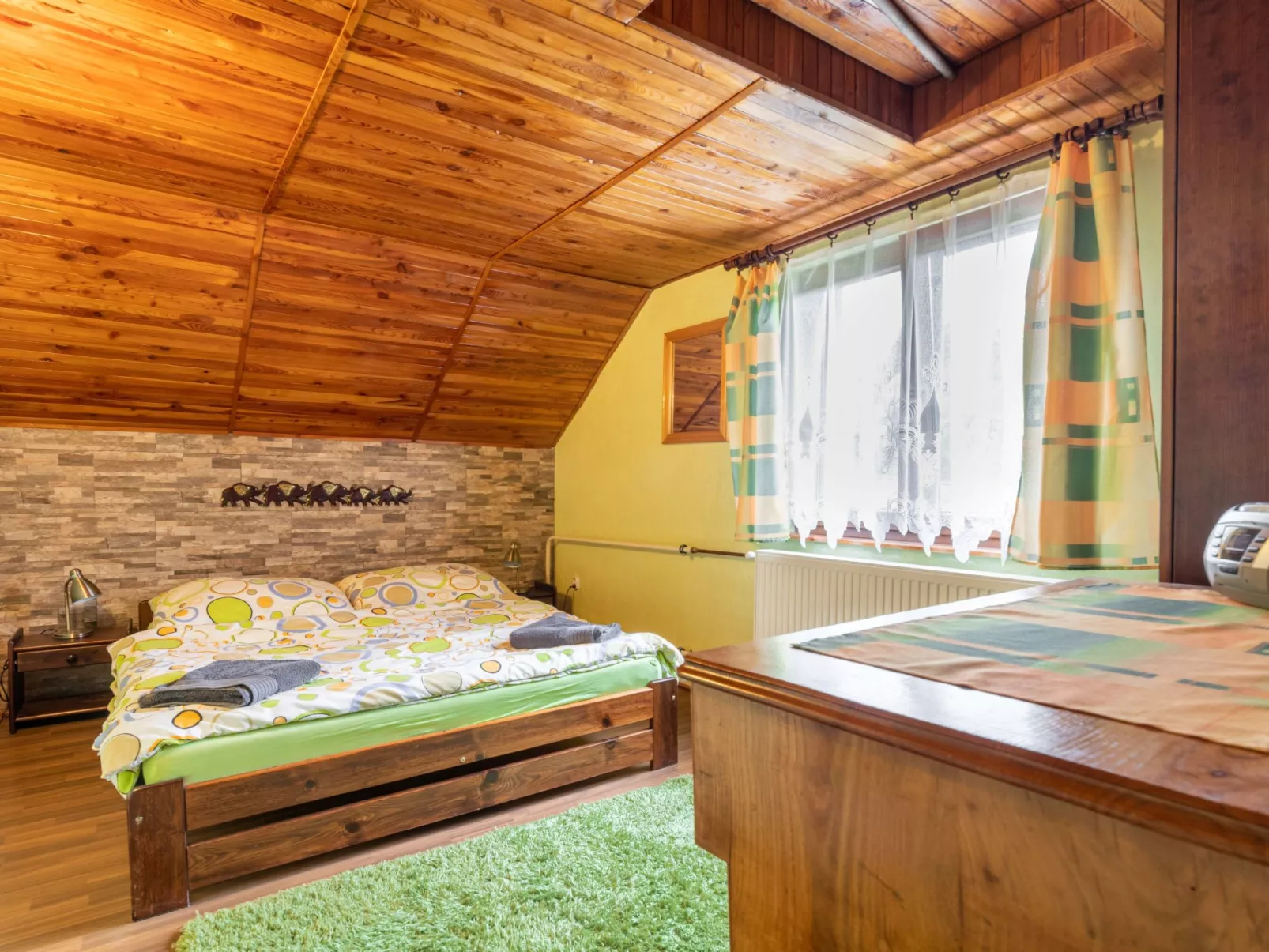 Chalet "Chestnut cottage" in den Bergen.