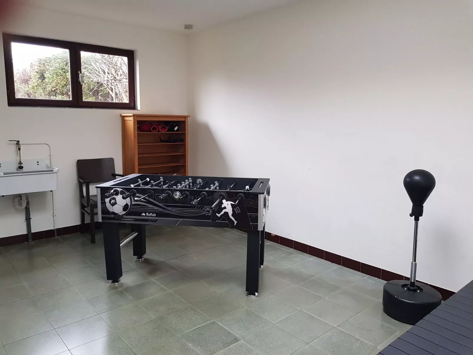 Gemütliches Haus mit eingezäuntem Garten-Drinnen