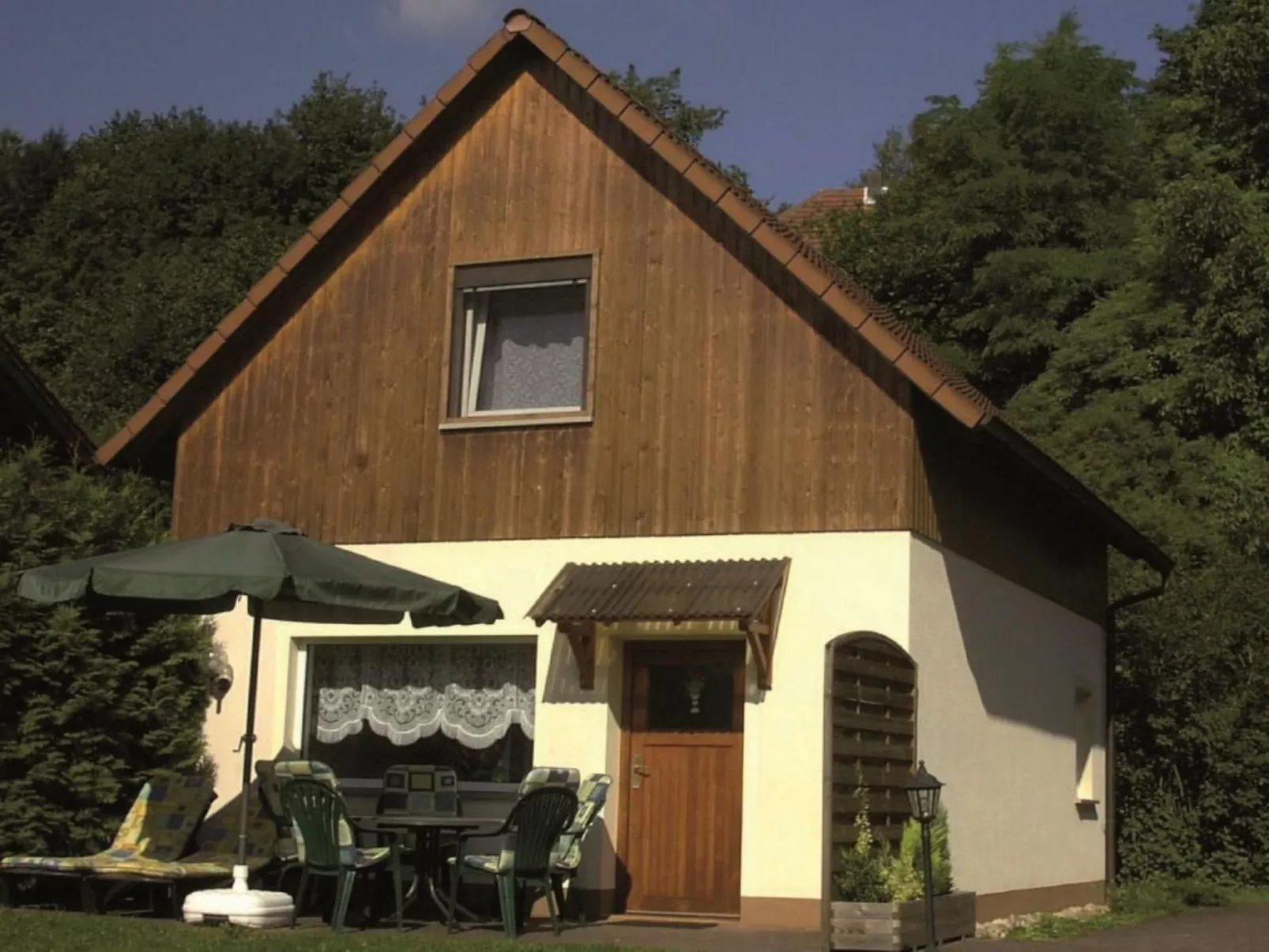 Haus mit Spielwiese-Dedans