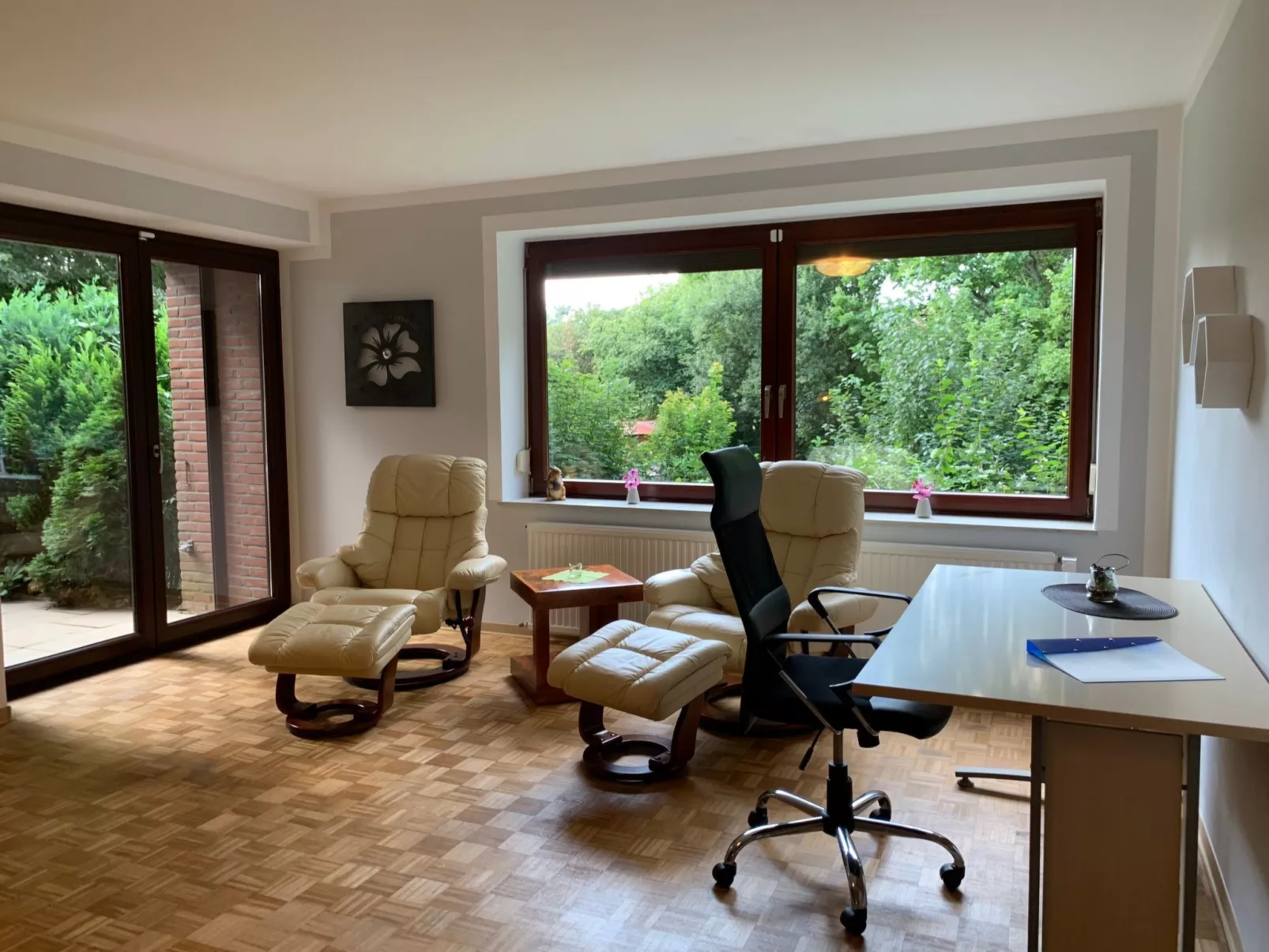 Elbe-Ferienwohnung mit Terrasse nah am Zentrum-Drinnen