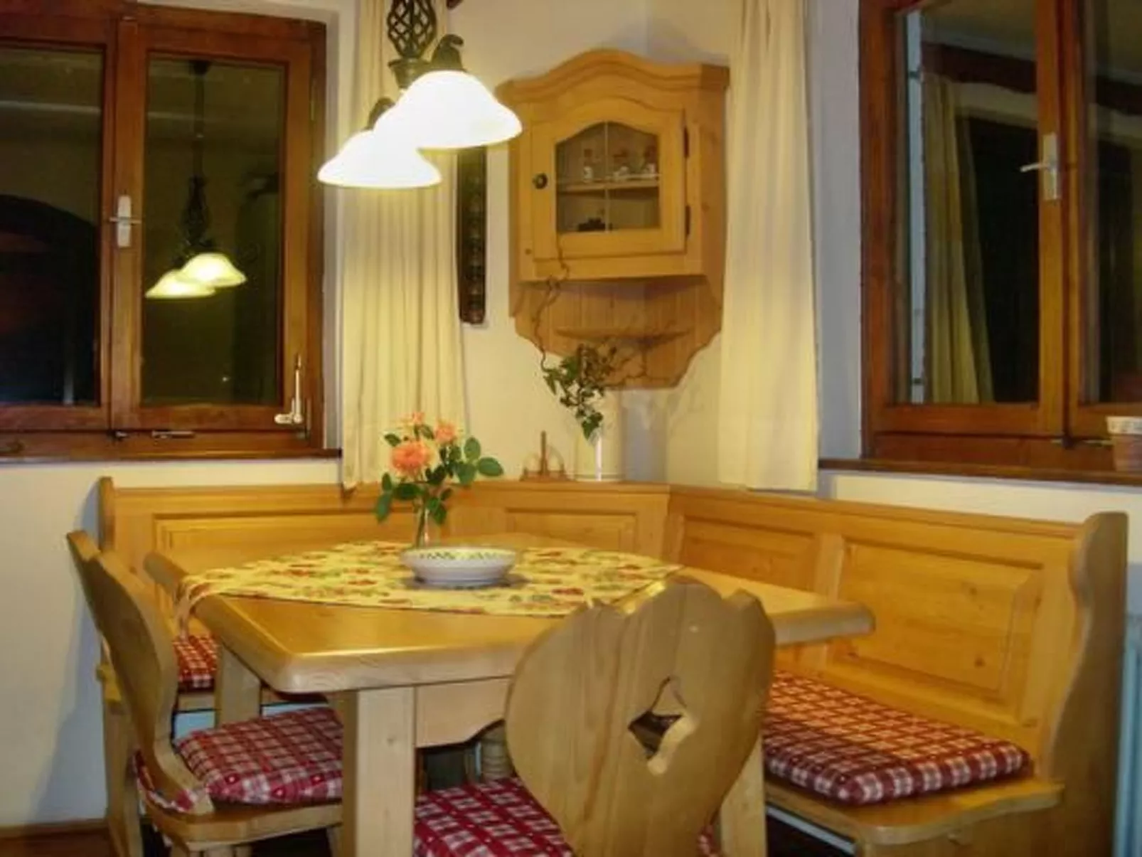 In Gnesau mit Grill-Inside