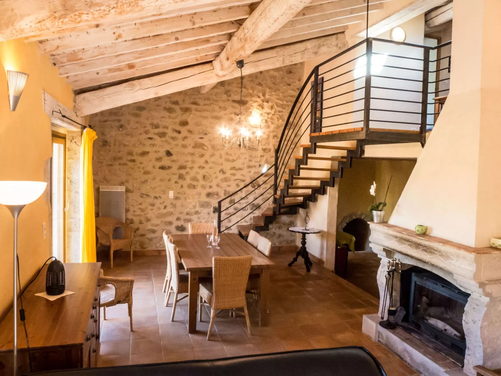 Komfortables Ferienhaus mit Privatpool-Inside