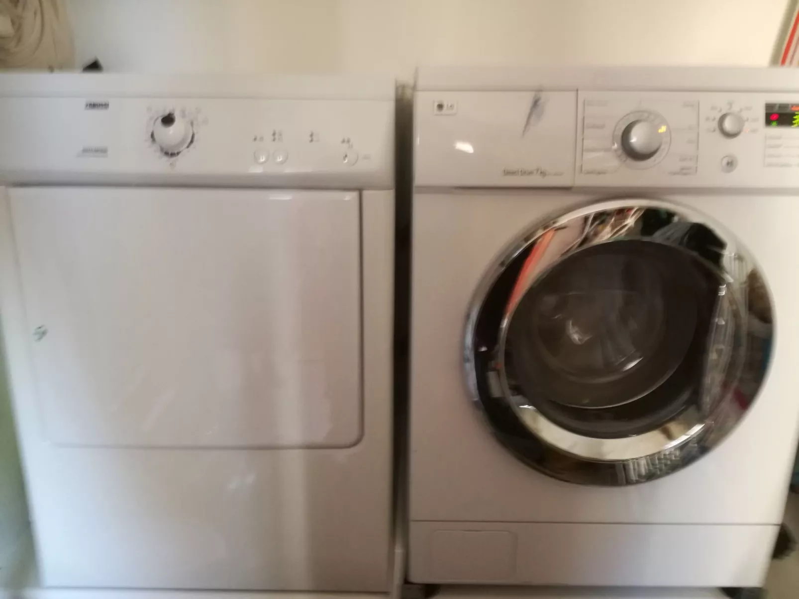 Einmalige, ruhige Ferienvilla im Grünen-Inside