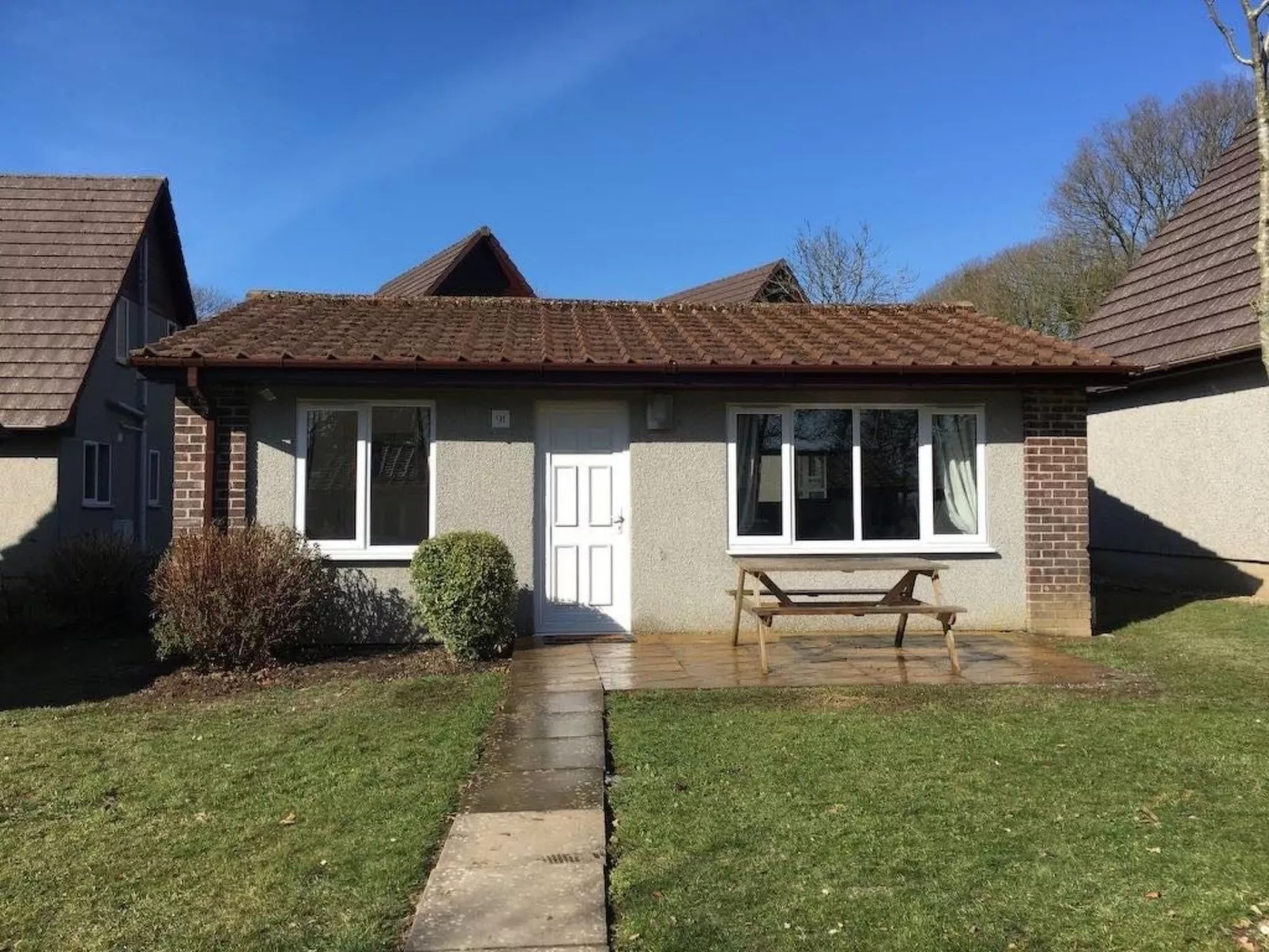 Schönes Haus in Saint Tudy mit privatem Parkplatz-Draußen