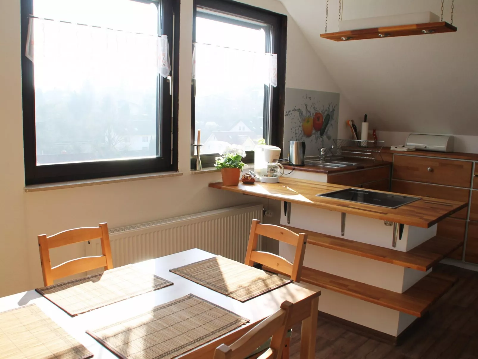 Mit Terrasse-Drinnen