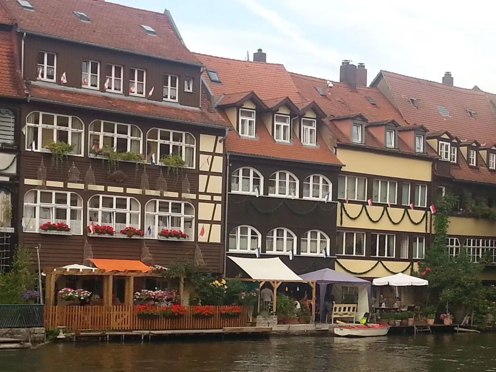 Loni in Viereth-Inside