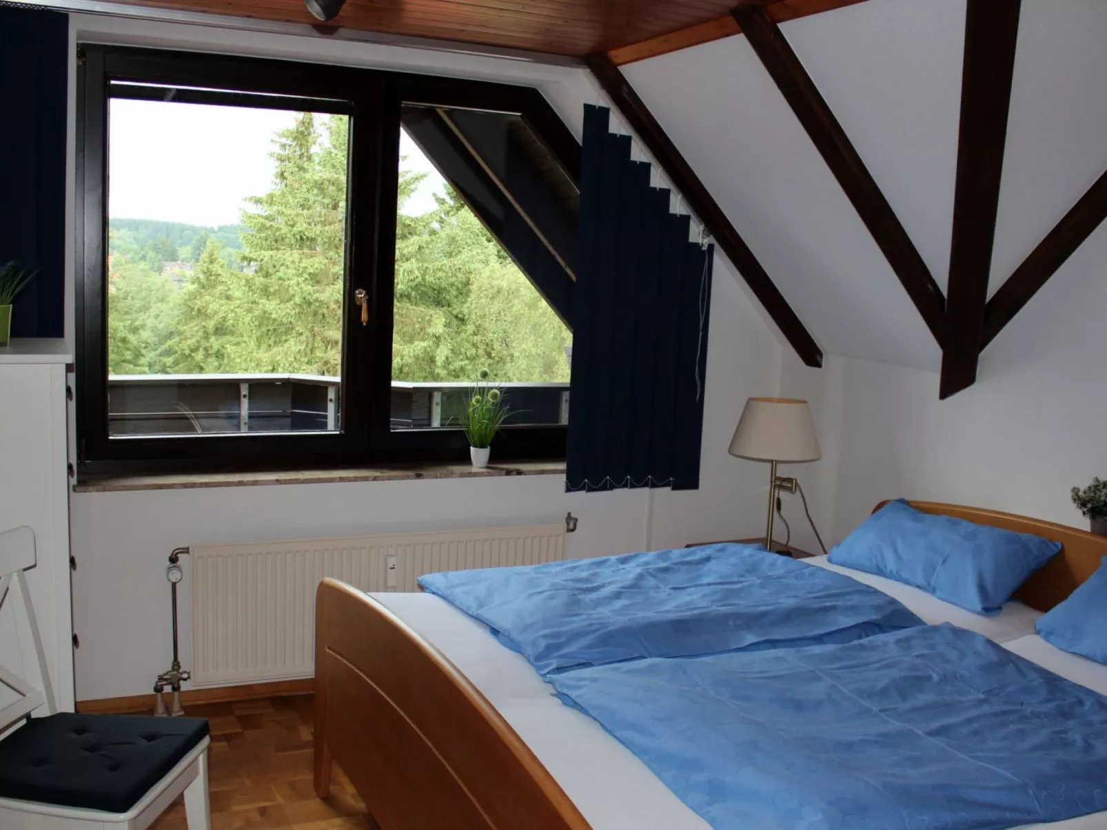 Moderne Ferienwohnung mit Balkon-Dedans