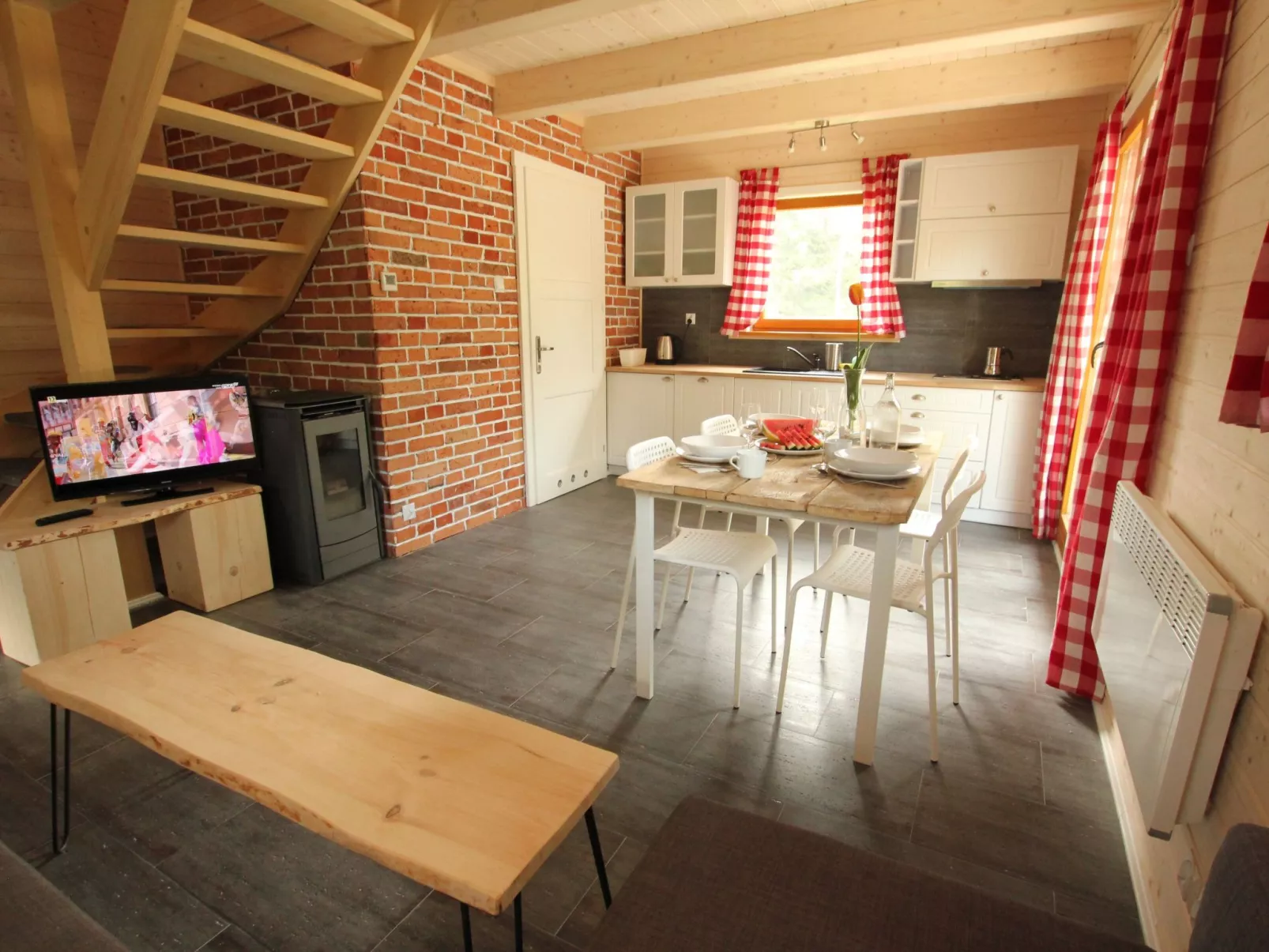 Landhaus mit Schwimmbad-Dedans